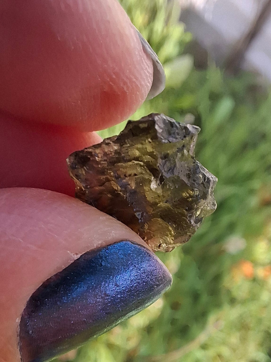 Moldavite Piece, 0.65g, Tektite (Ref: 1382)