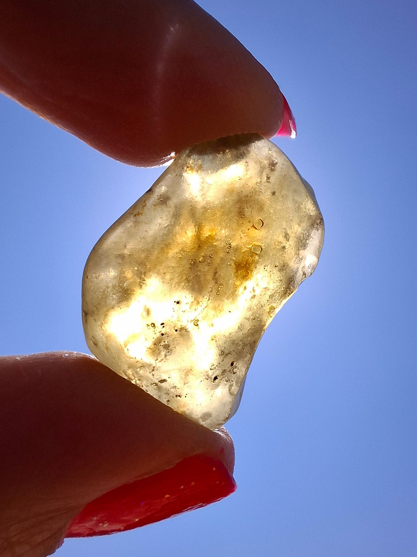 Libyan Desert Glass (darker) Piece, 6.82g, Tektite (Ref: L1365)