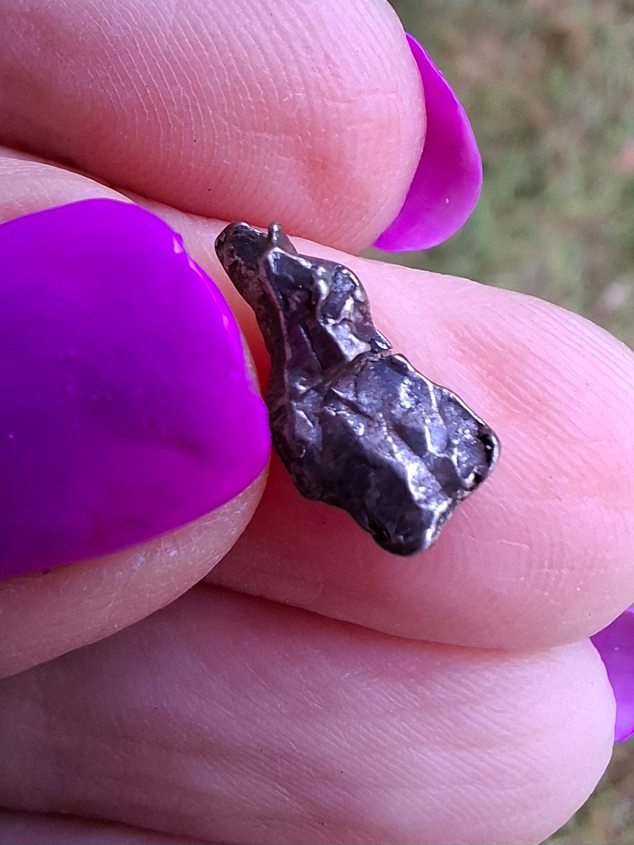 Campo del Cielo, 0.99g, Nickel Iron Meteorite (Ref: C5)