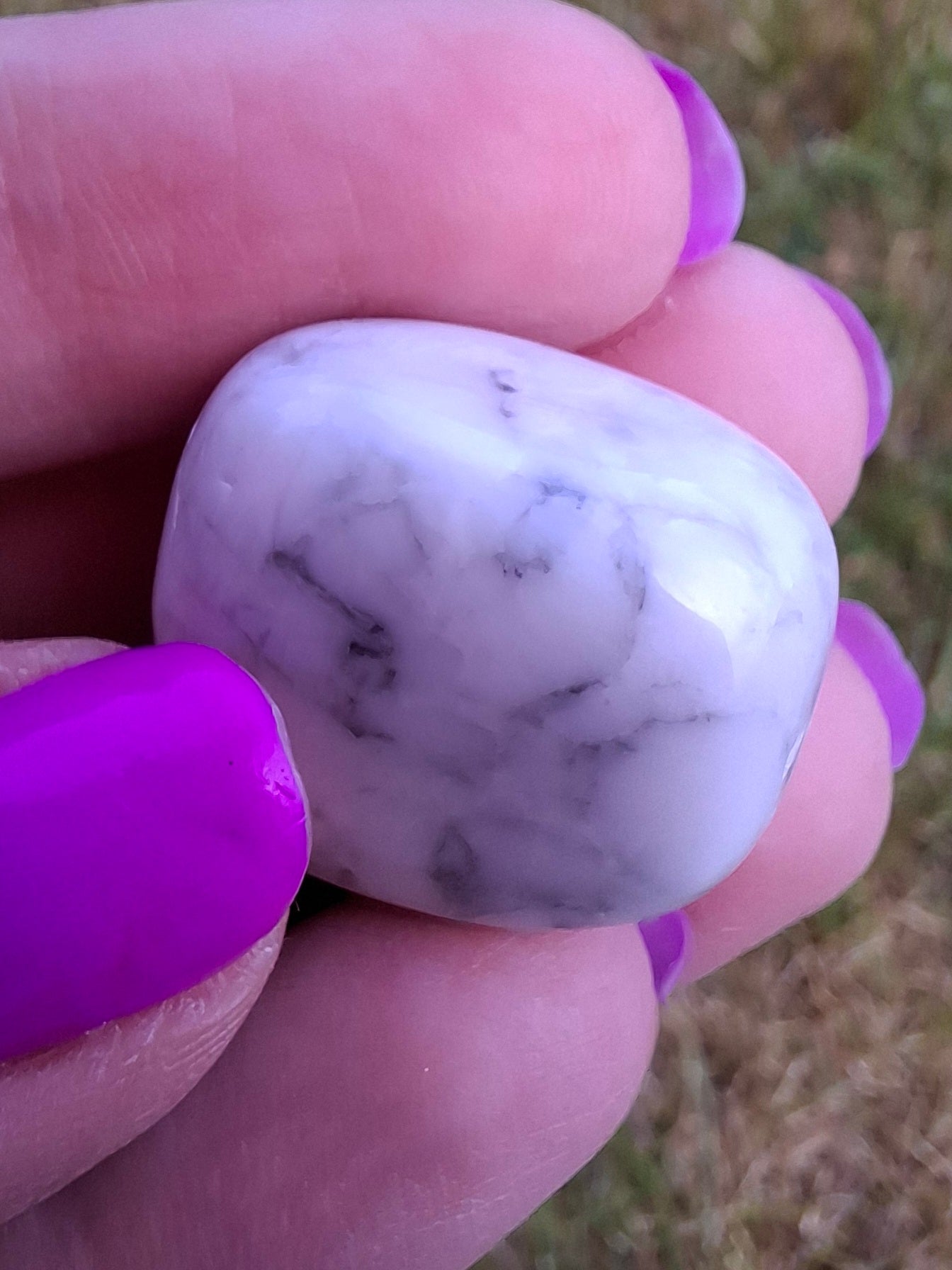 Howlite, Tumble Stone, Crystal (Ref: T44)
