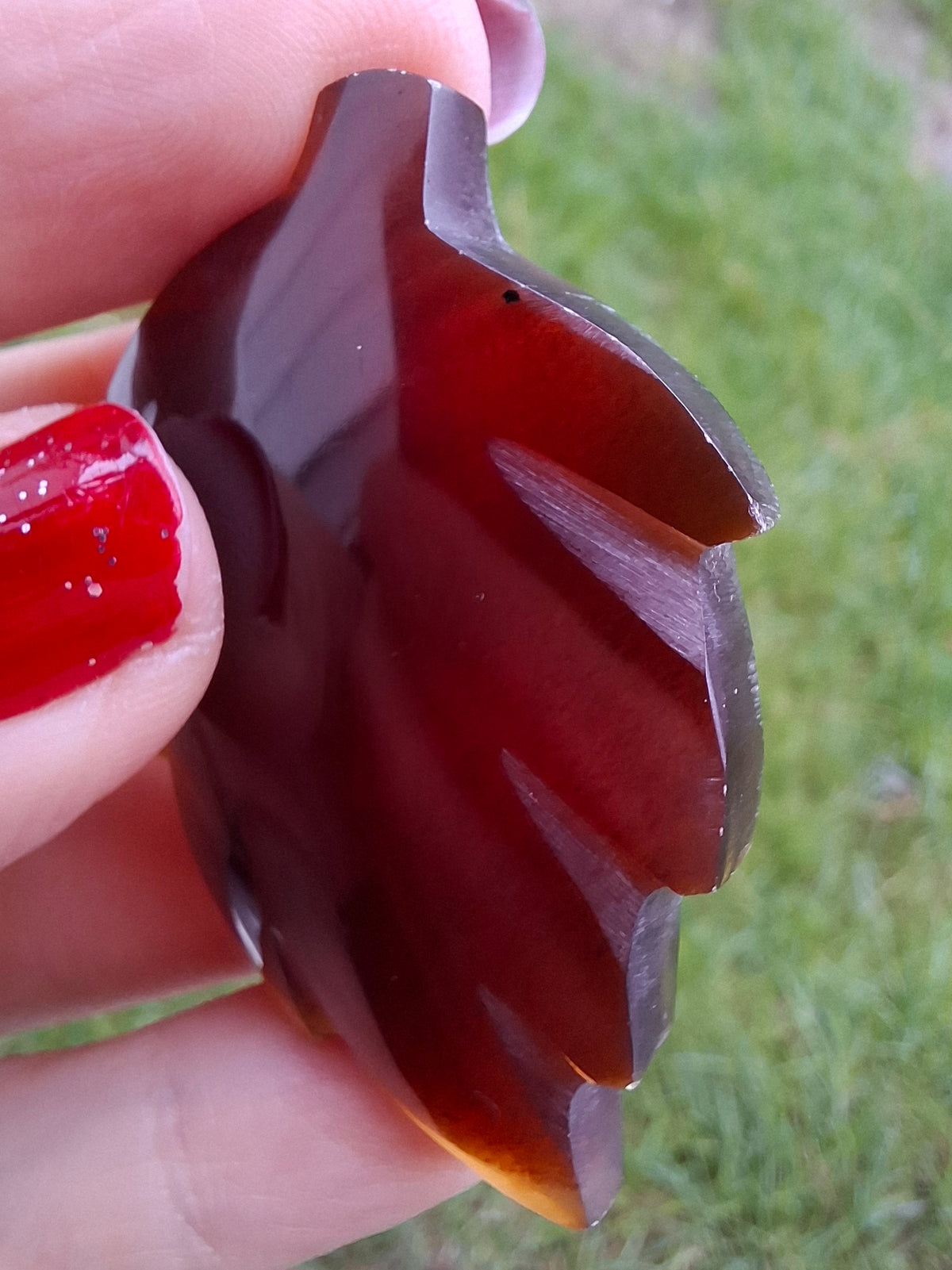 Red Amber Leaf Carving, 7.52g, Fossil (Ref: Leaf6)