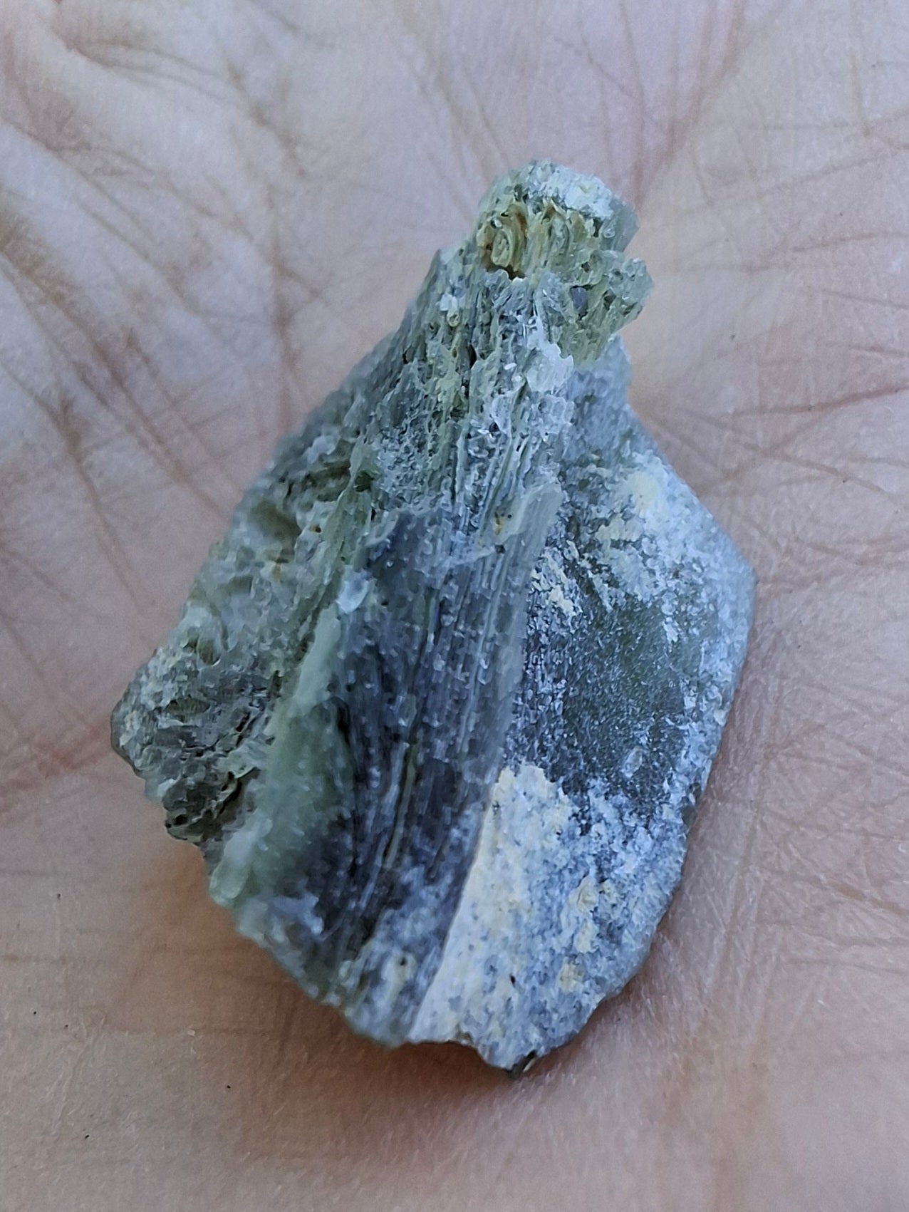 Moldavite Piece, SNOWFLAKE, FROSTED, BARTOCHOV, 3.47g, Tektite (Ref: 1368)