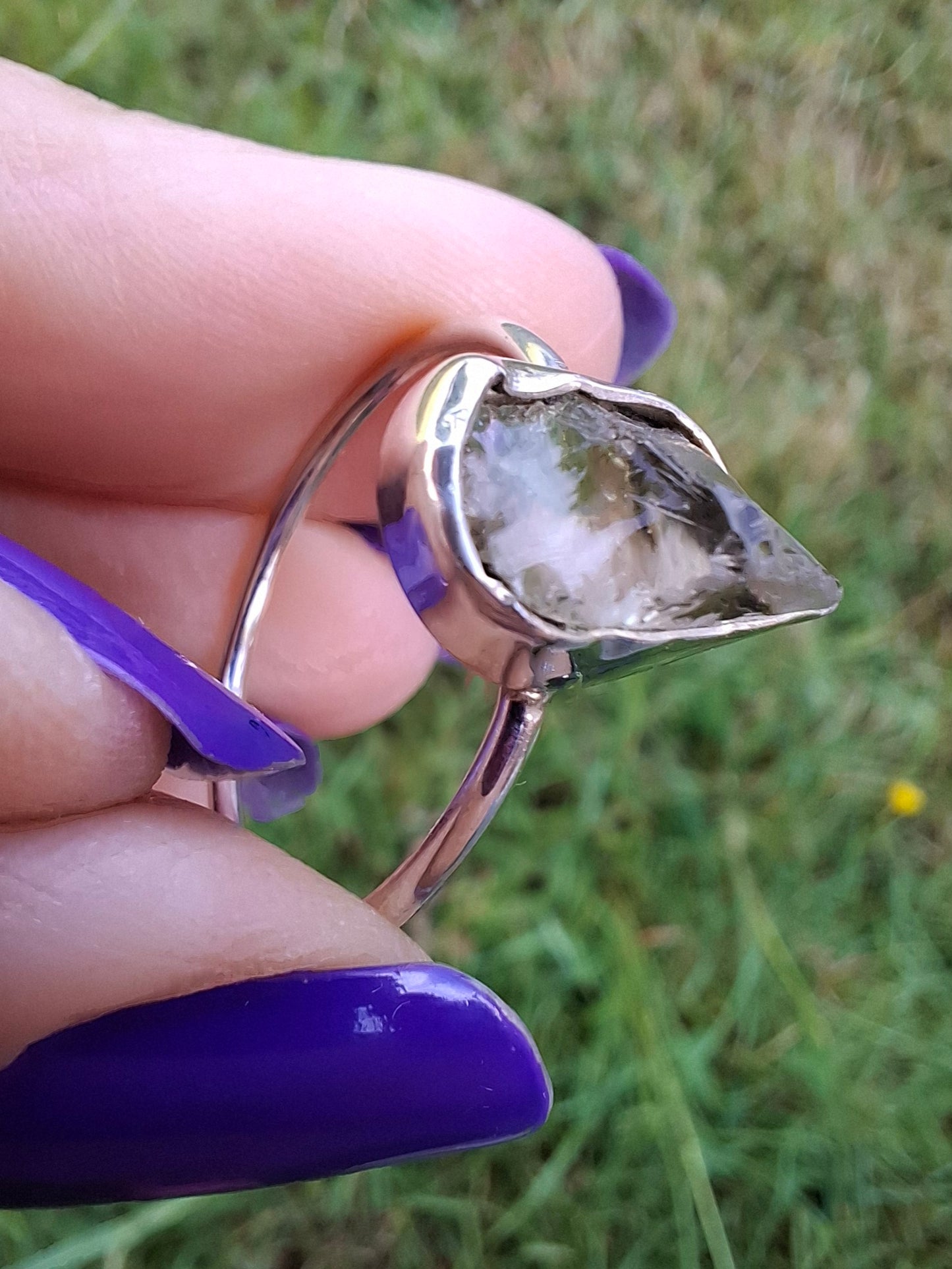 Libyan Desert Glass Ring, size large V, 925 Silver, Tektite (Ref: LR57)