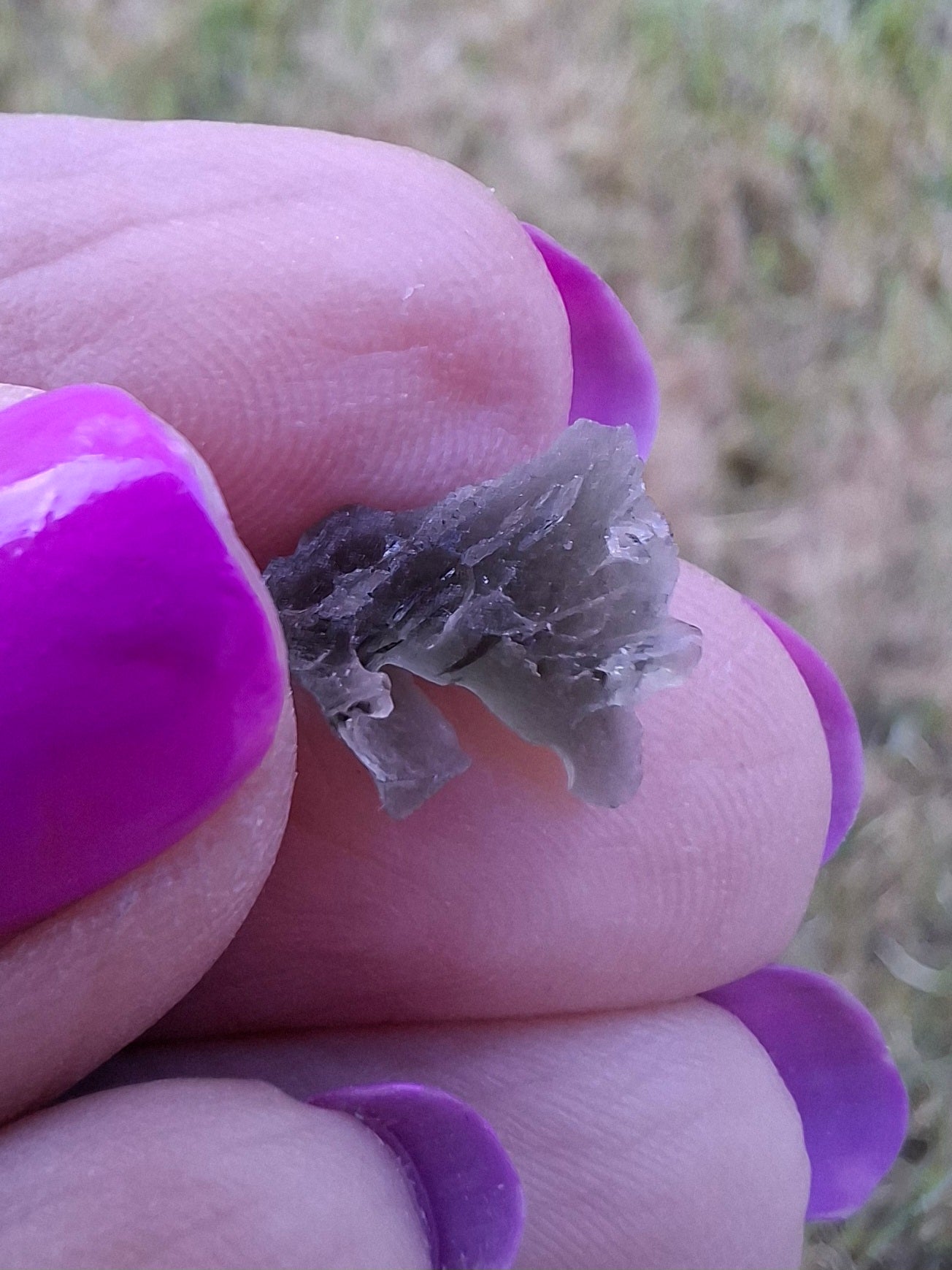 Moldavite Piece, 0.45g, Tektite (Ref: 1444)
