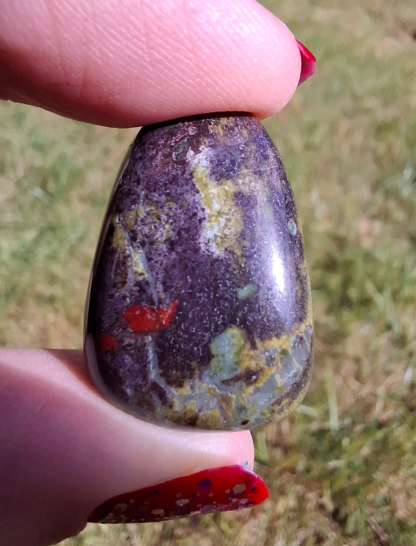 Dragons Blood Jasper, Tumble Stone, Crystal (Ref: T110)