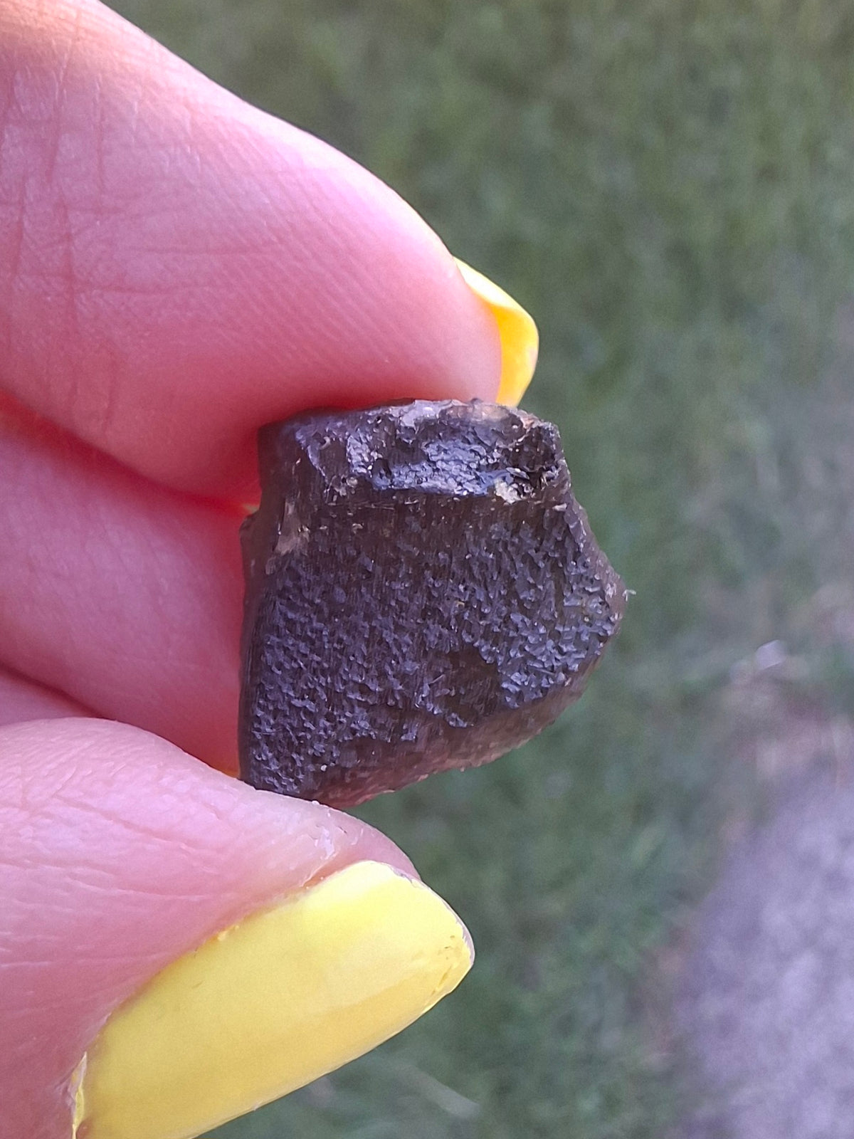 Moldavite Piece, 2.22g, Tektite (Ref: 1514)