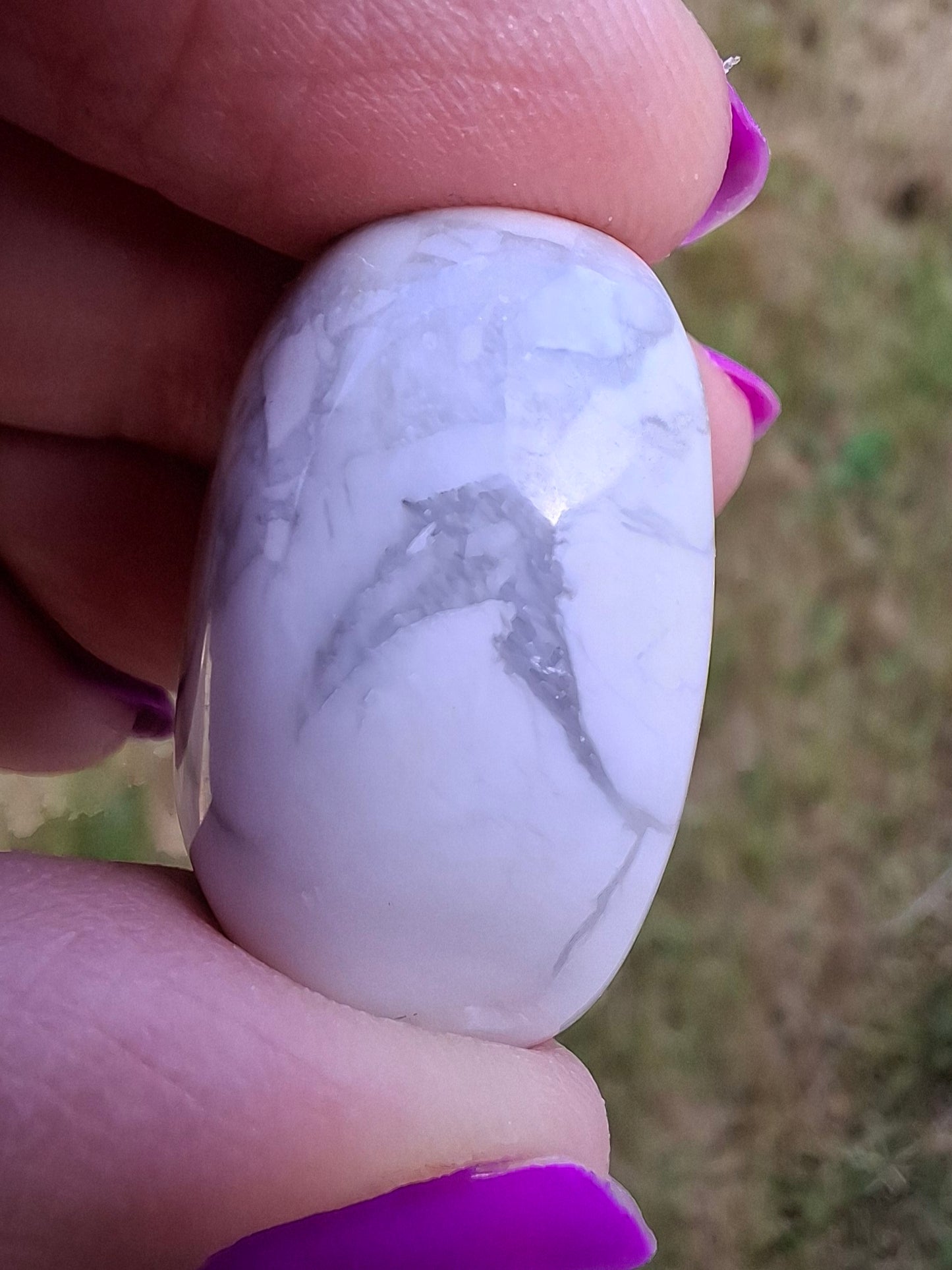 Howlite, Tumble Stone, Crystal (Ref: T40)