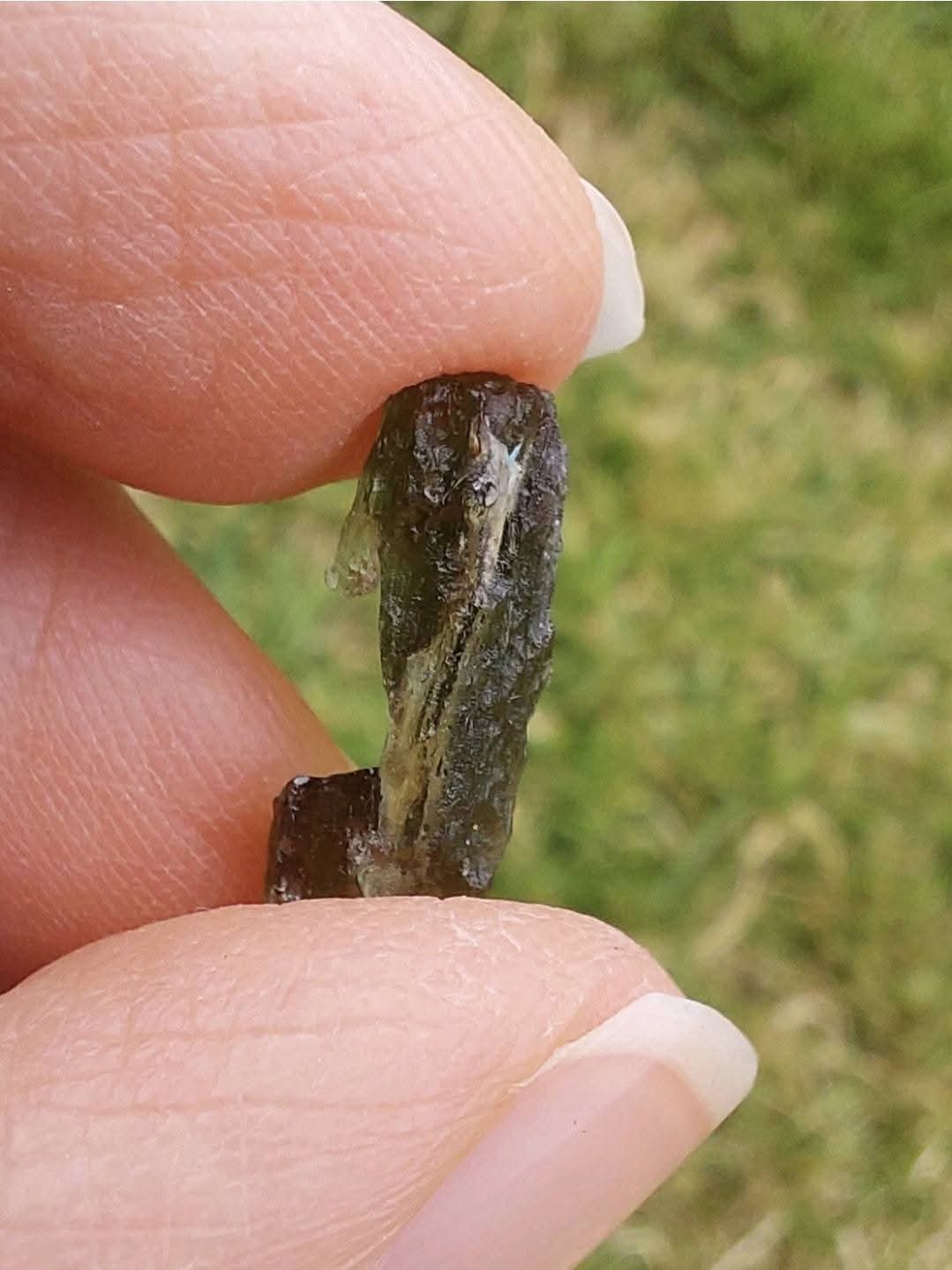 Moldavite Piece, 0.70g, Tektite (Ref: E214)