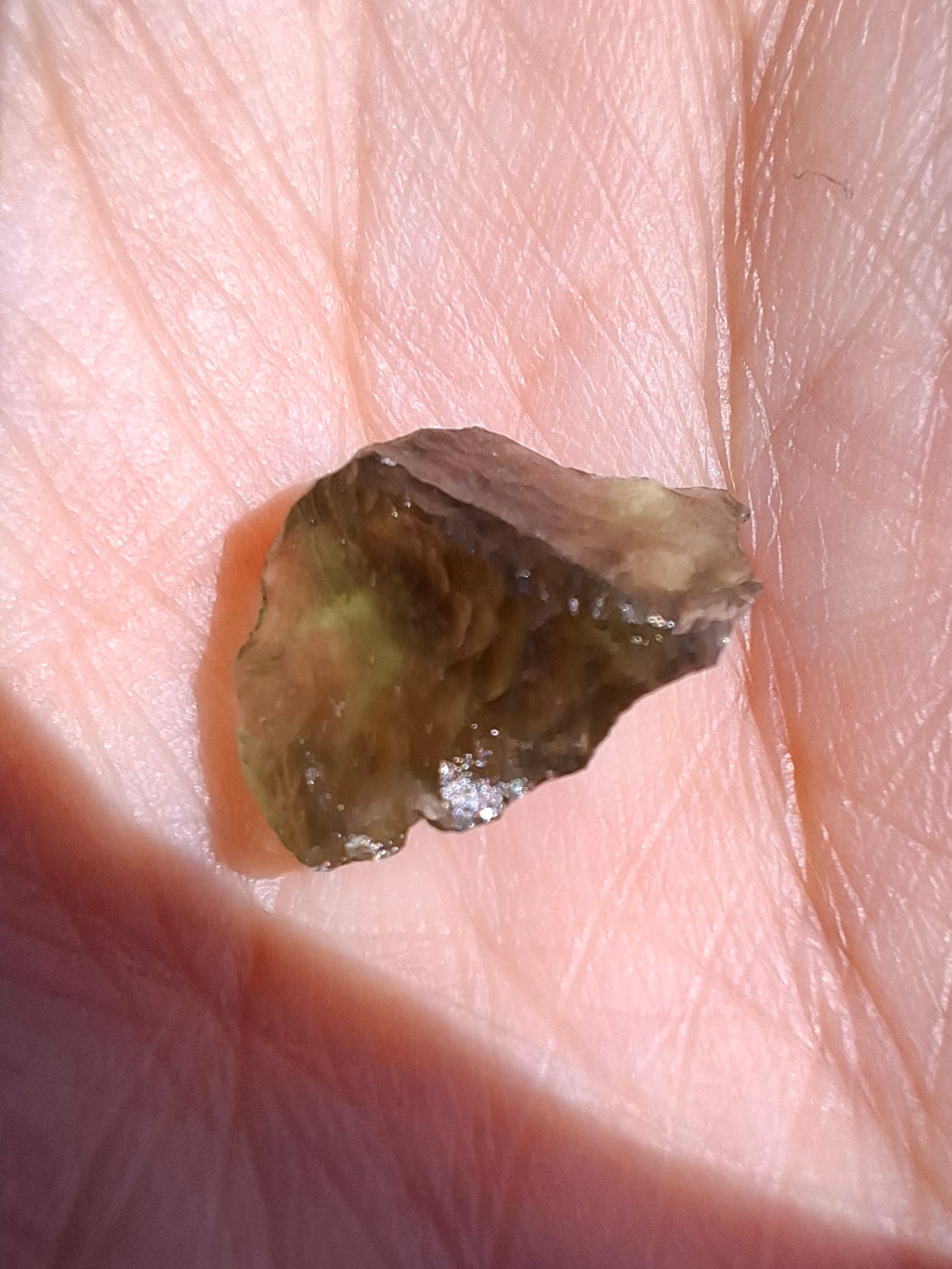 Moldavite Piece, 0.70g, Tektite (Ref: 1475)