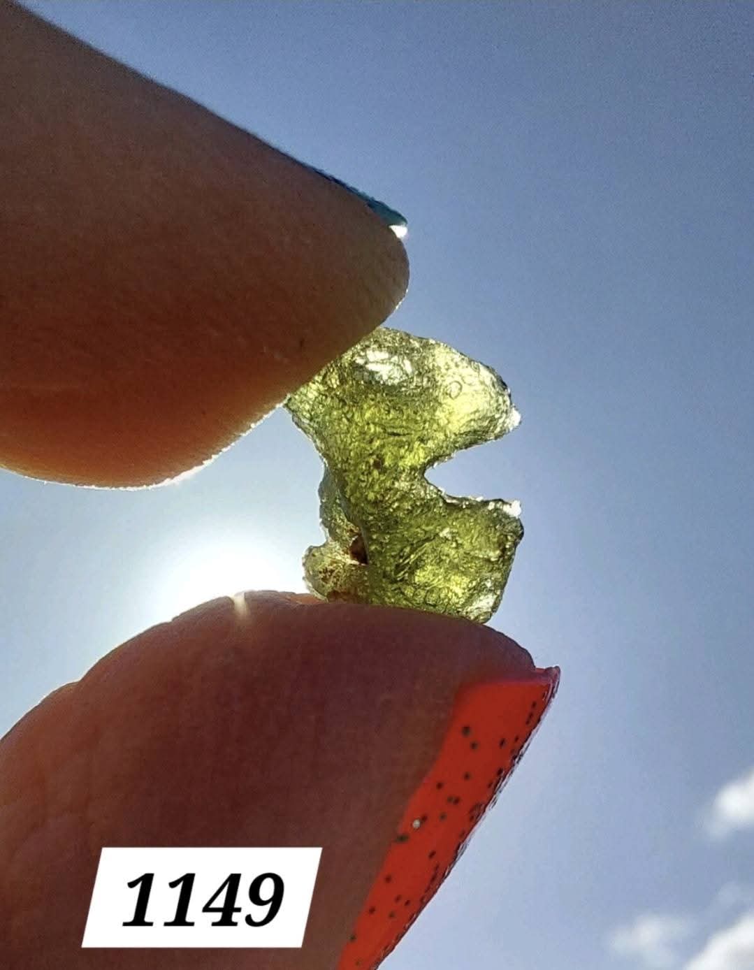 Moldavite Piece, 0.64g, Tektite (Ref: 1149)