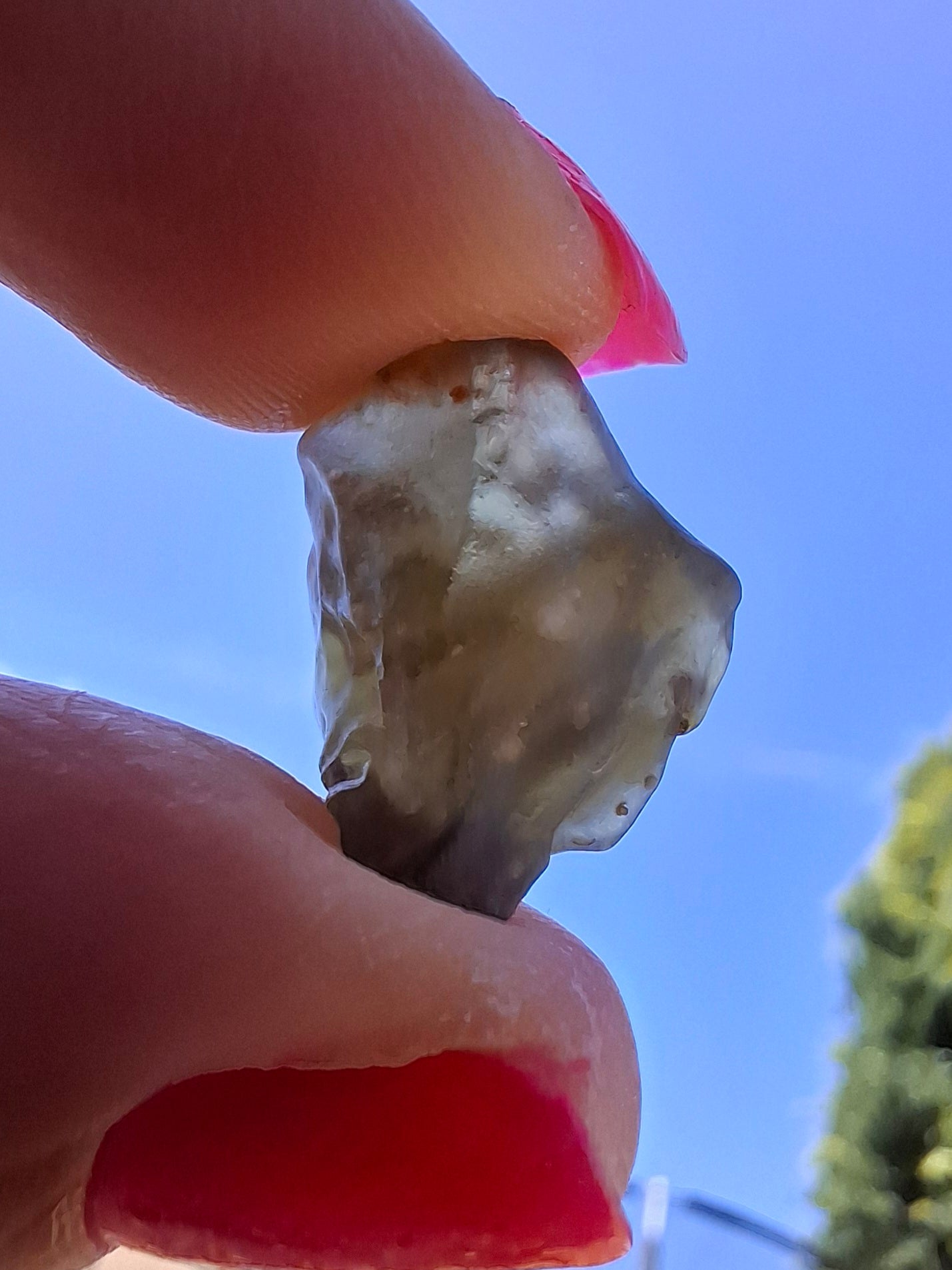 Libyan Desert Glass (darker) Piece, 2.29g, Tektite (Ref: L1359)