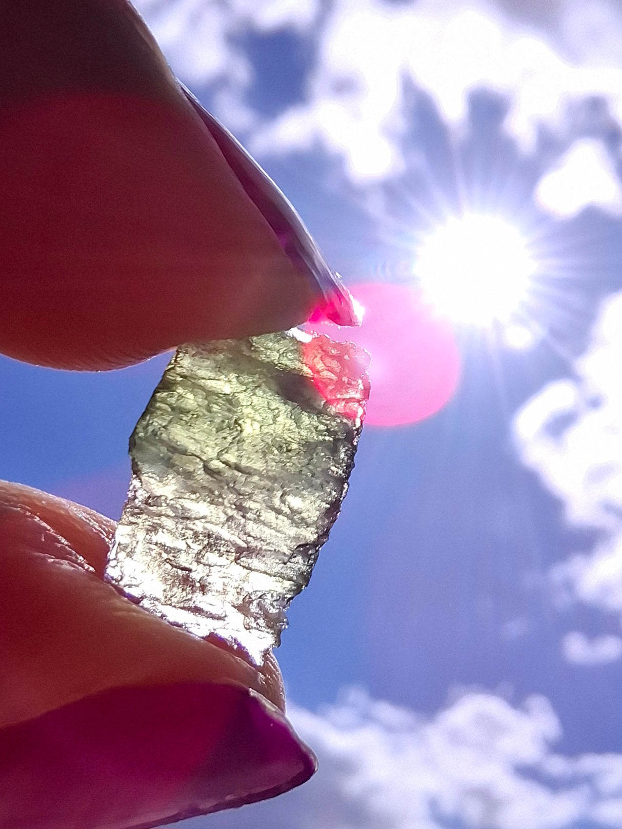 Moldavite Piece, 0.72g, Tektite (Ref: 1438)