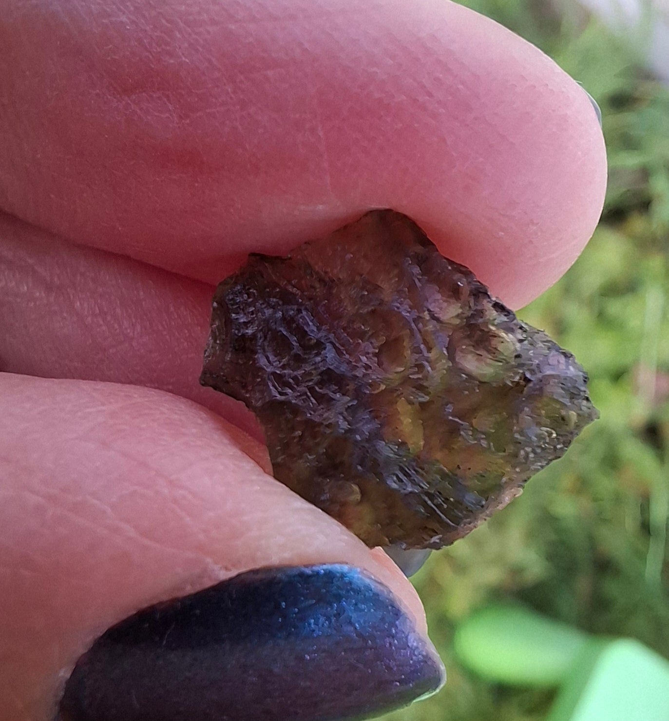 Moldavite Piece, 0.65g, Tektite (Ref: 1382)