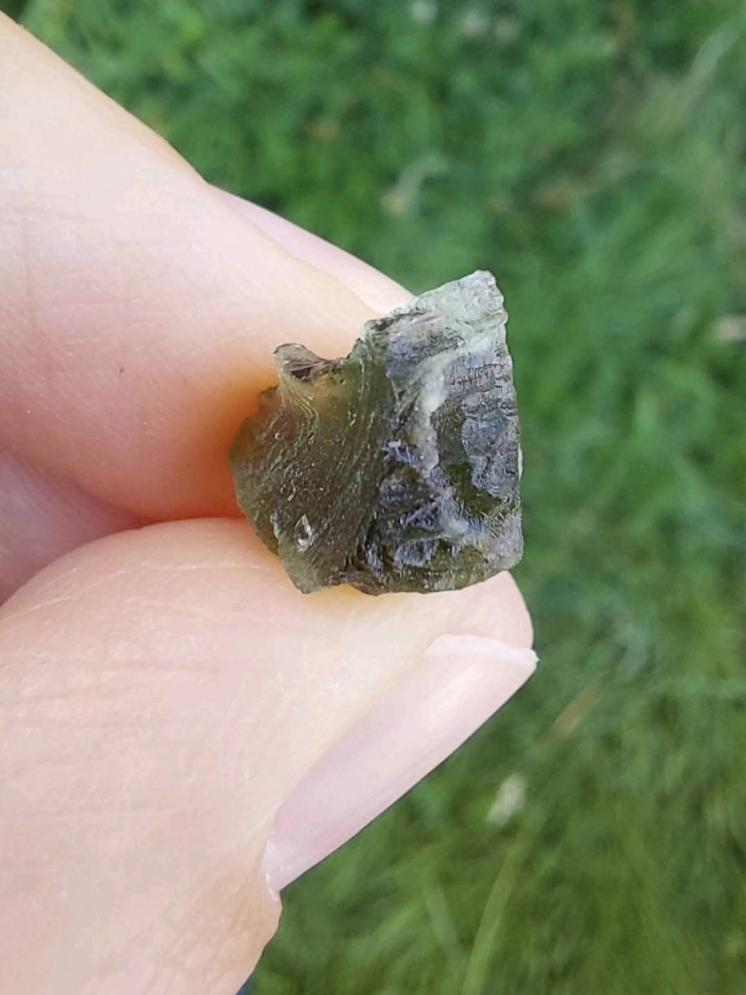 Moldavite Piece, 0.99g, Tektite (Ref: 866)