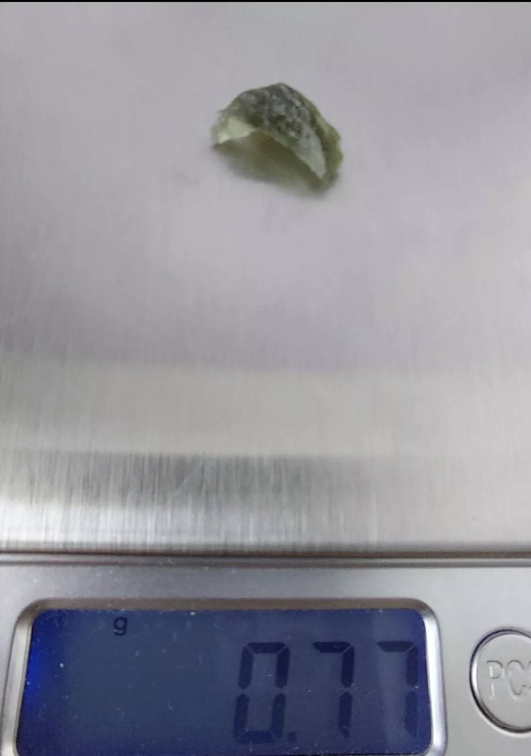 Moldavite Piece, 0.77g, Tektite (Ref: 895)