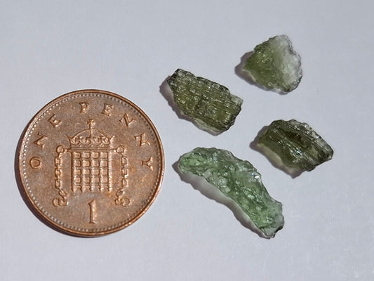 Moldavite chip Bundle, 1g, 4 pcs, Tektite (MB48)