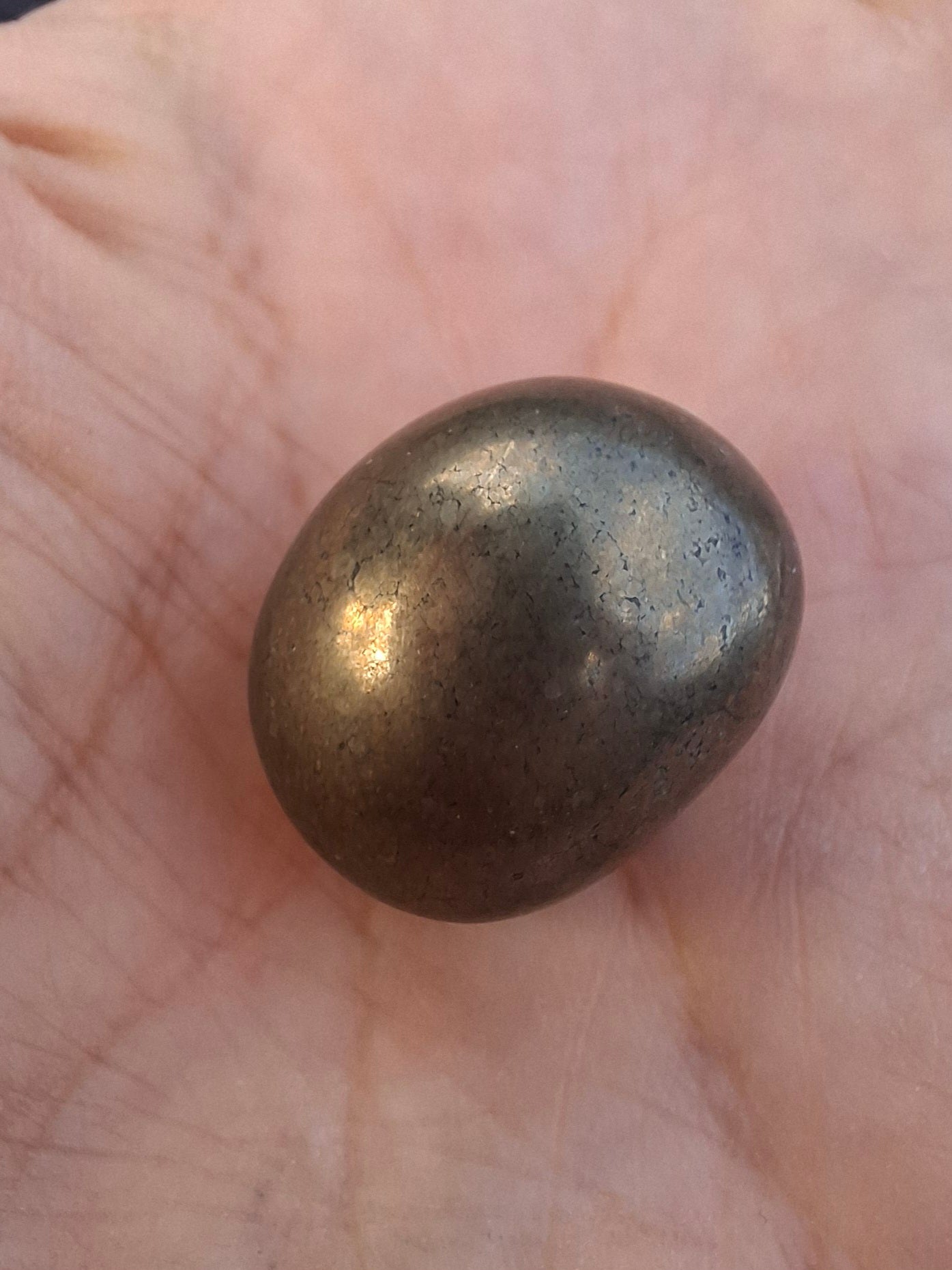 Apache Gold Tumble Stone, Crystal (Ref: T233)