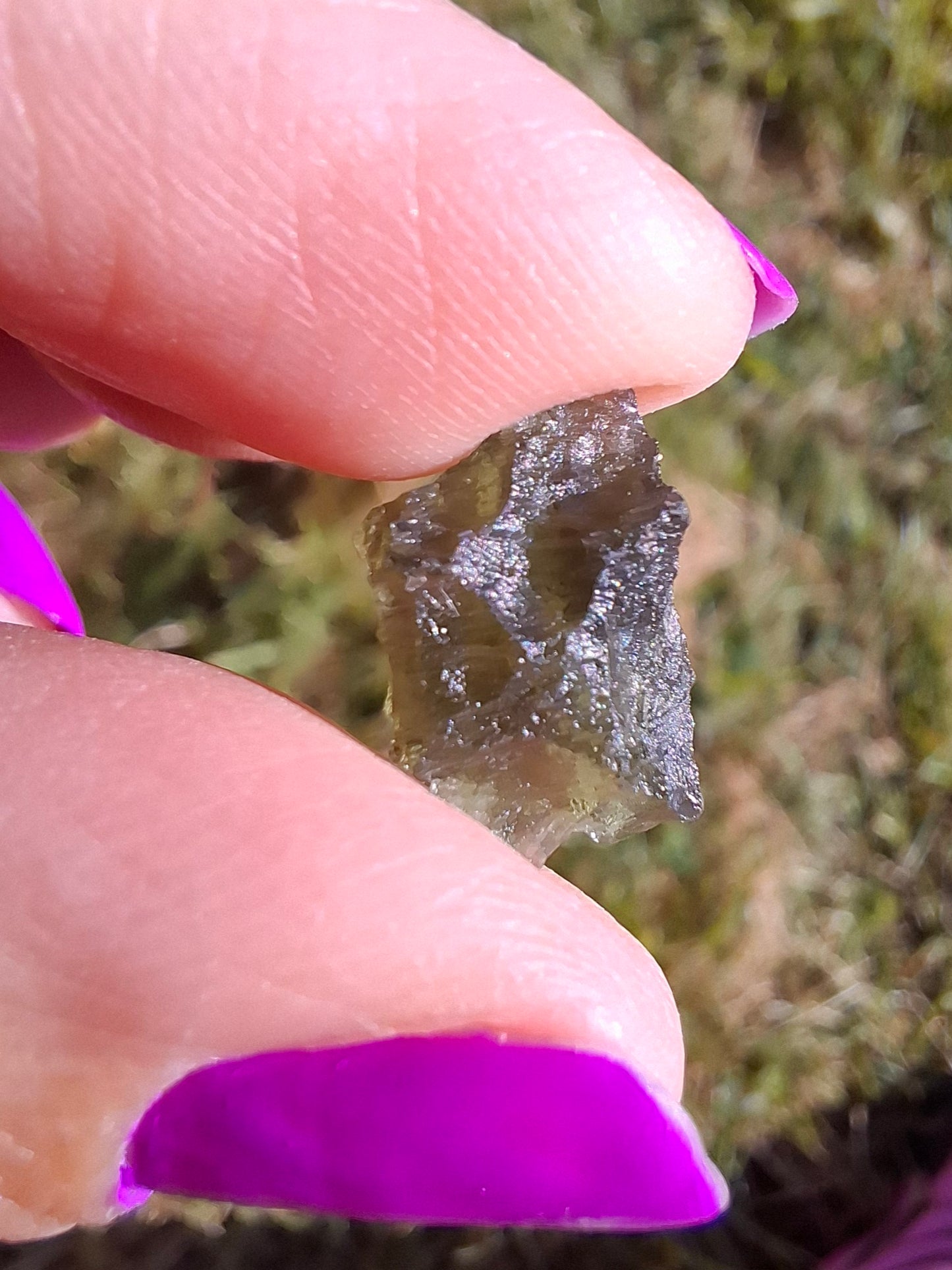 Moldavite Piece, 0.82g, Tektite (Ref: 1454)