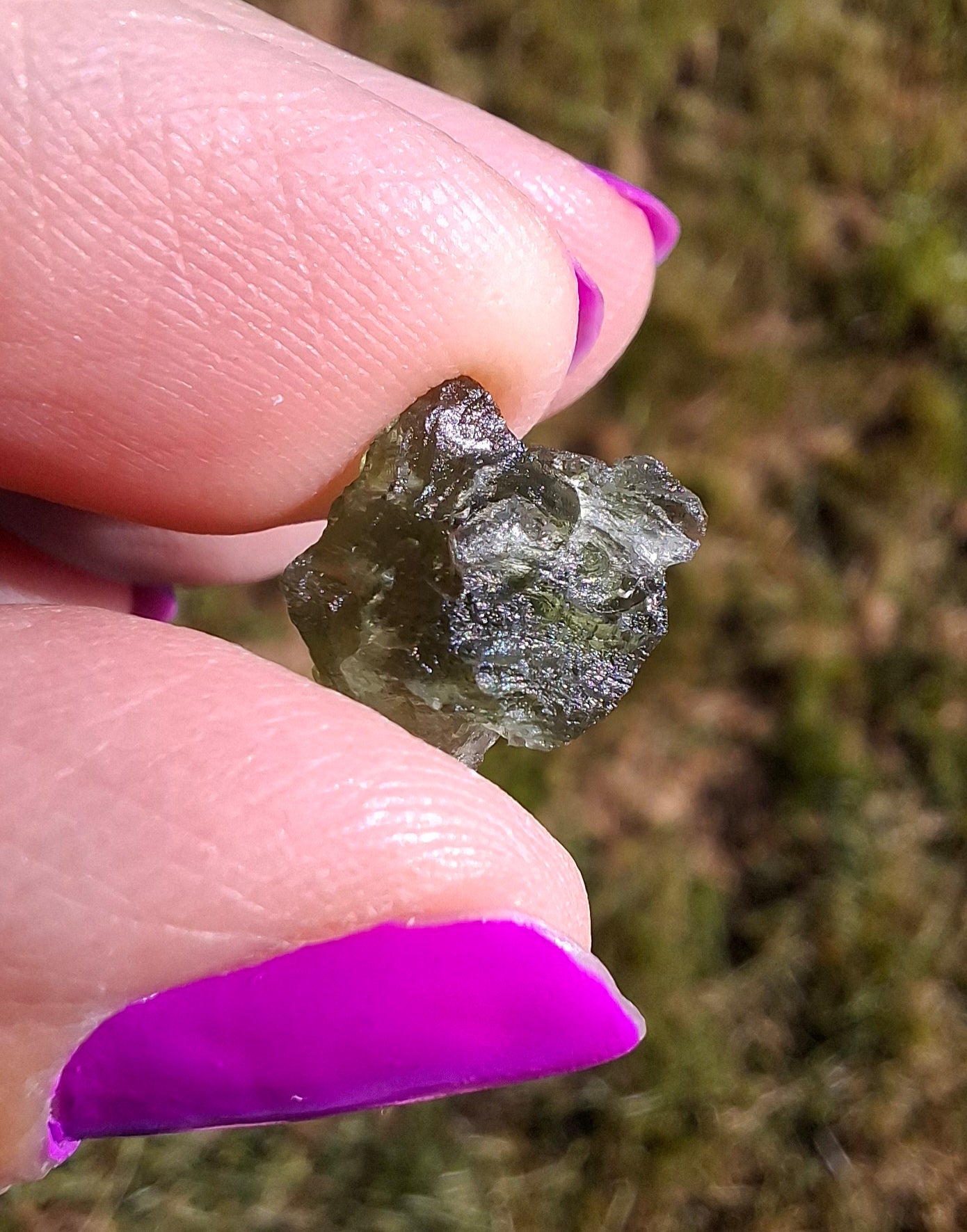 Moldavite Piece, 0.84g, Tektite (Ref: 1445)
