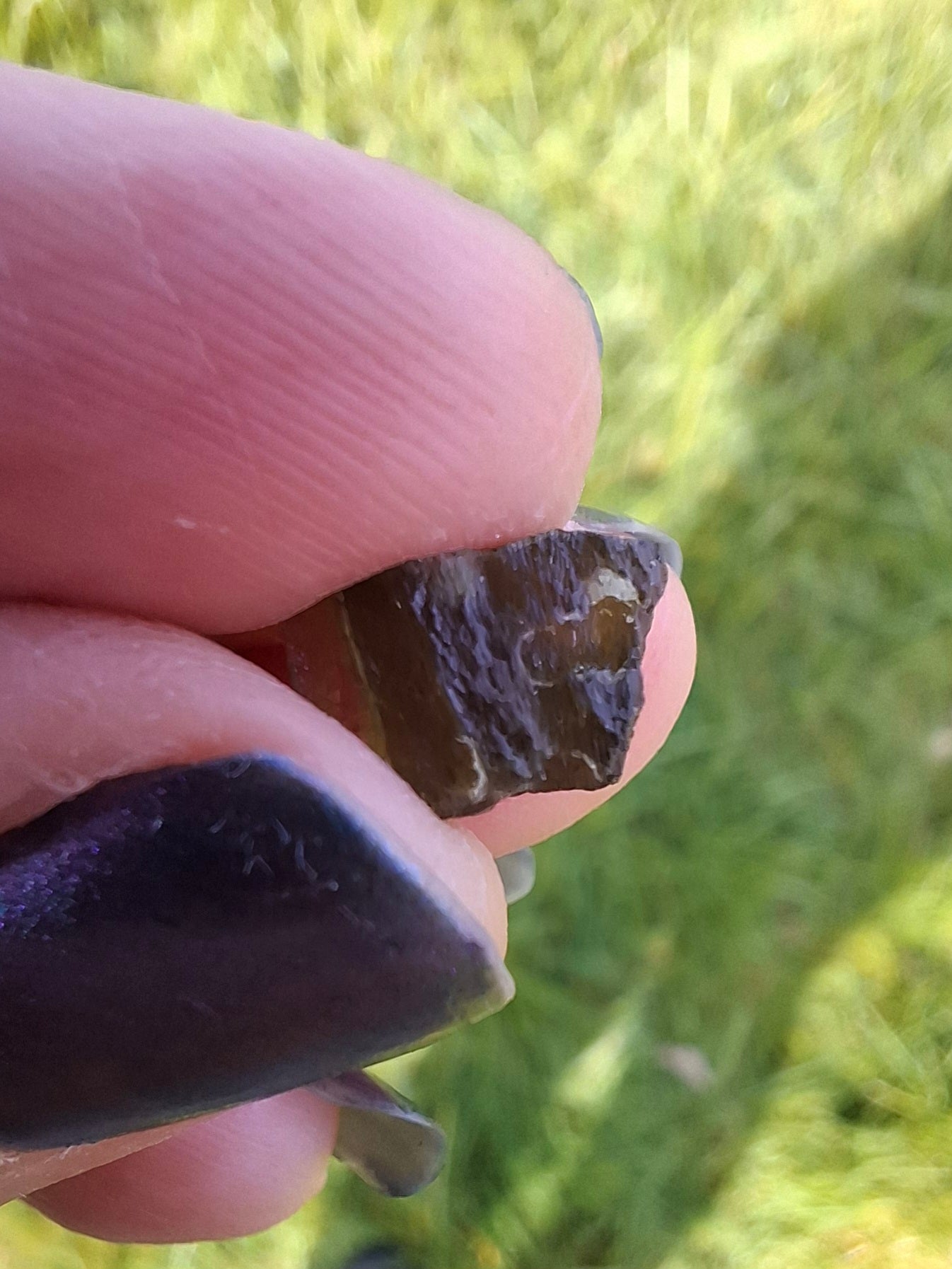 Moldavite Piece, 0.50g, Tektite (Ref: 1395)