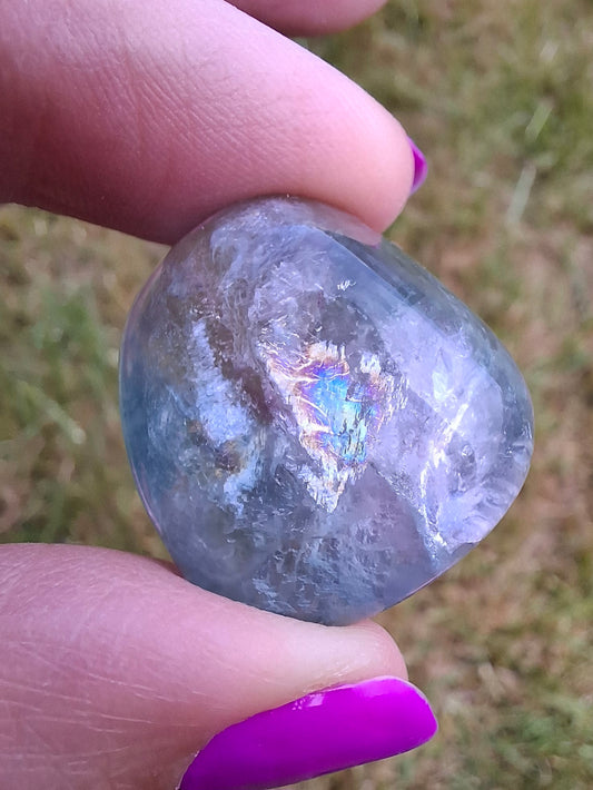 Fluorite, Tumble Stone, Crystal 🌈 (Ref: T49)