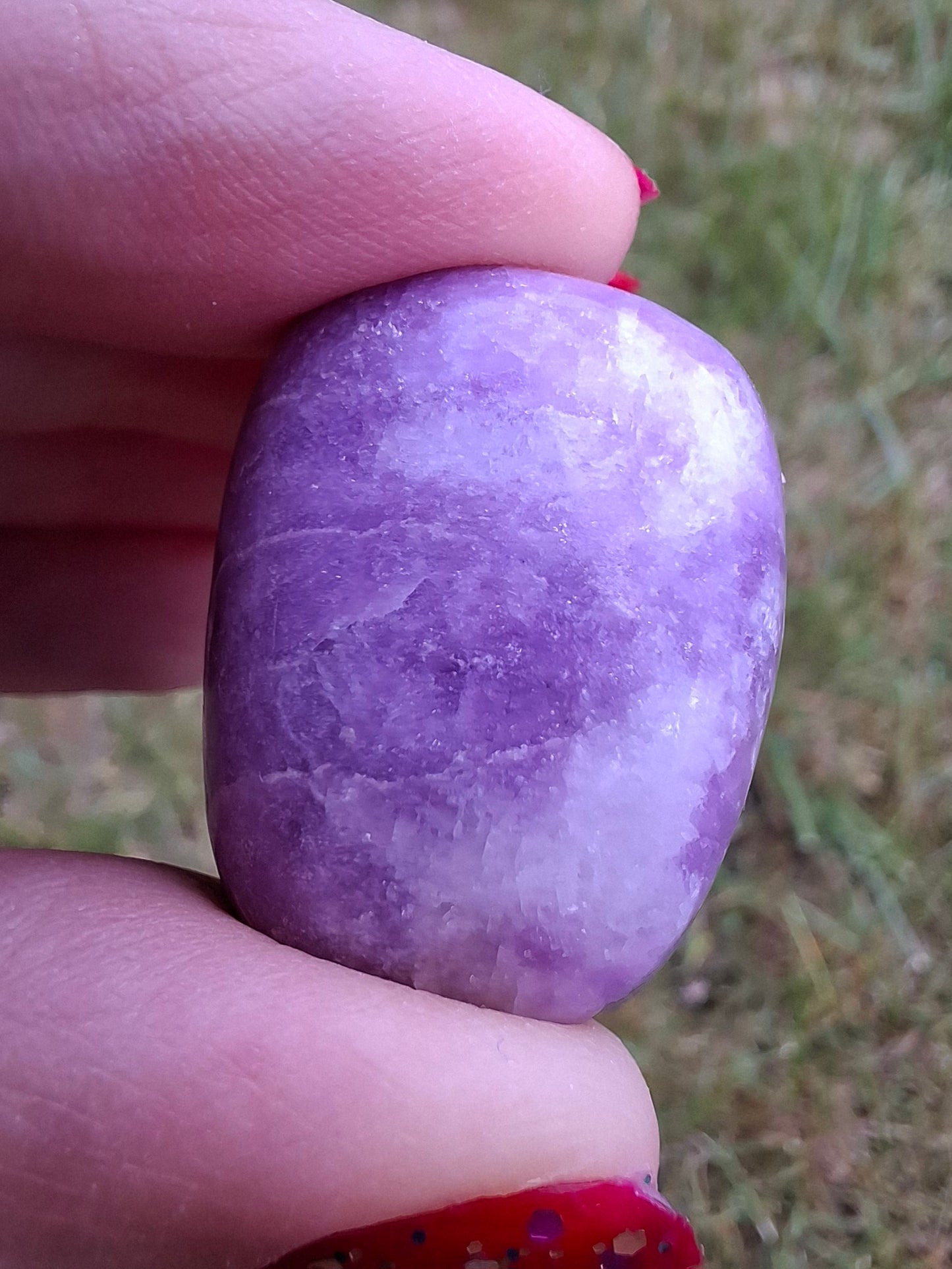 Lepidolite, Tumble Stone, Crystal (Ref: T115)