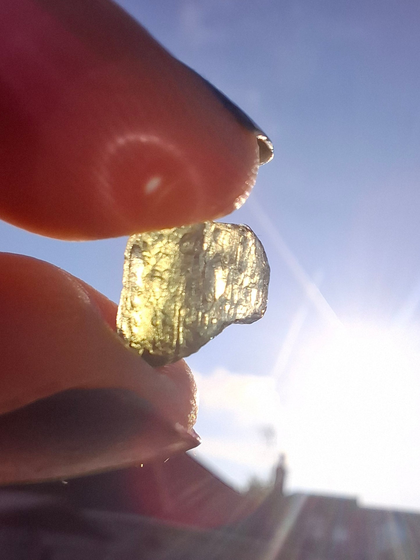 Moldavite Piece, 0.58g, Tektite (Ref: 1381)