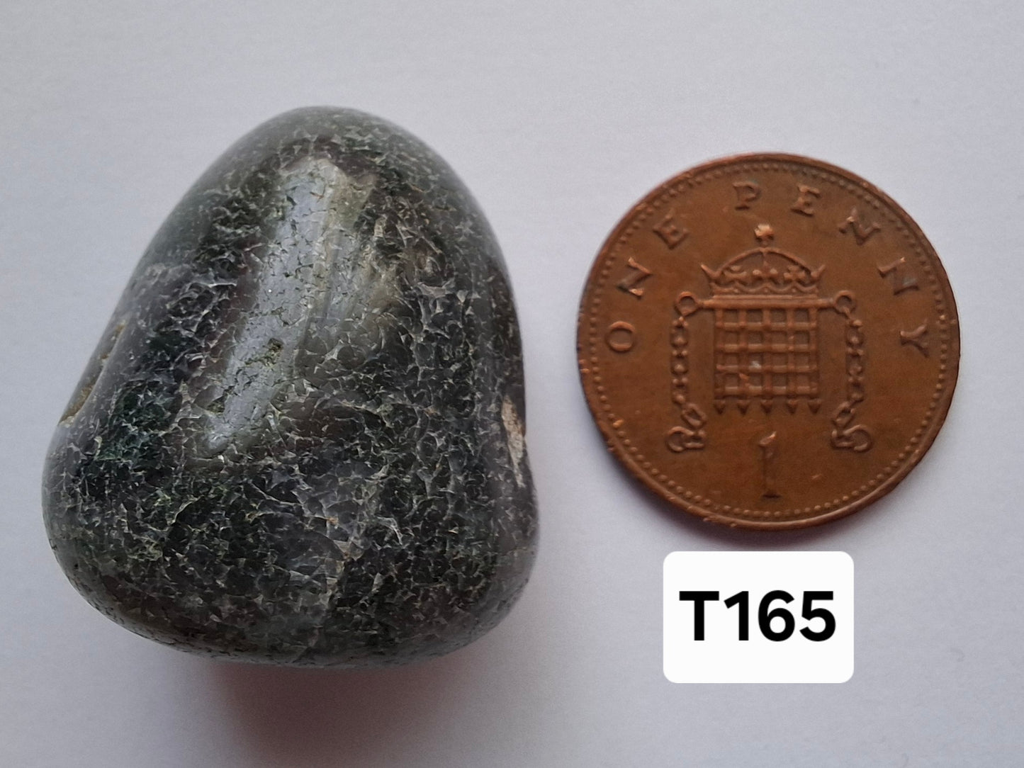 Green Moss Agate, Tumble Stone, Crystal (Ref: T165)