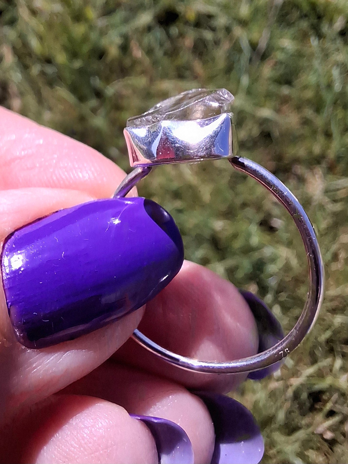 Libyan Desert Glass Ring, size large V, 925 Silver, Tektite (Ref: LR56)
