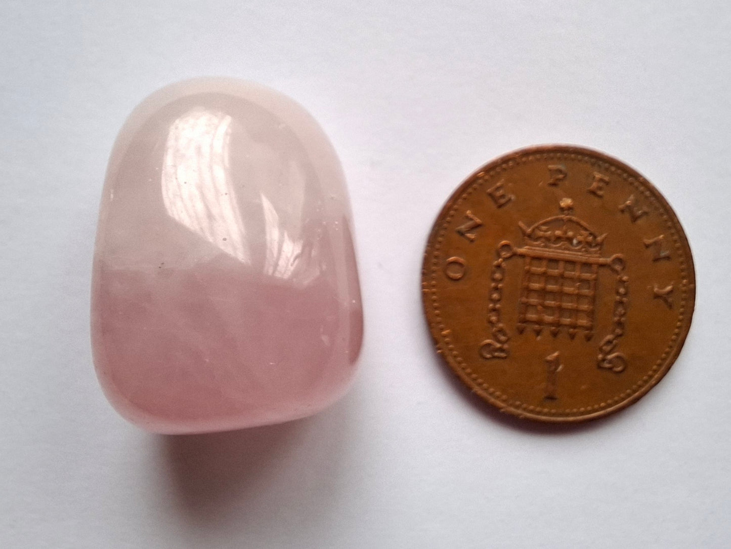 Rose Quartz, Tumble Stone, Crystal (Ref: T93)