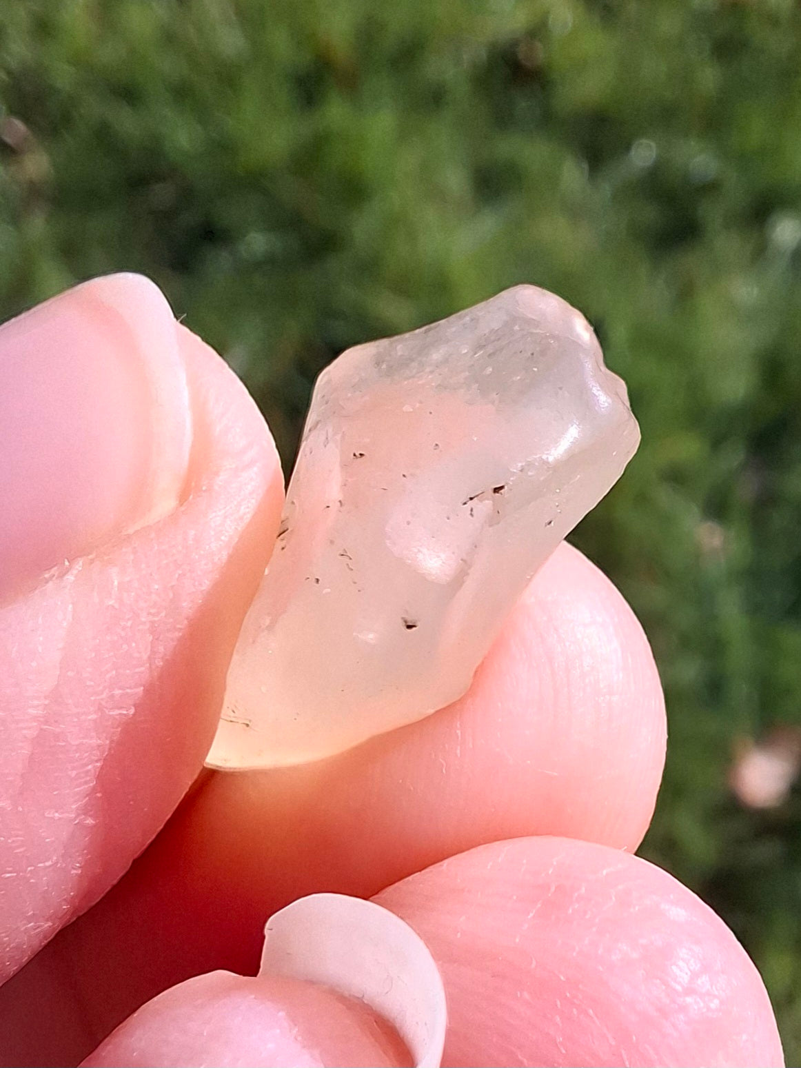 Libyan Desert Glass small Piece, 2.09g, Tektite (Ref: L1350)