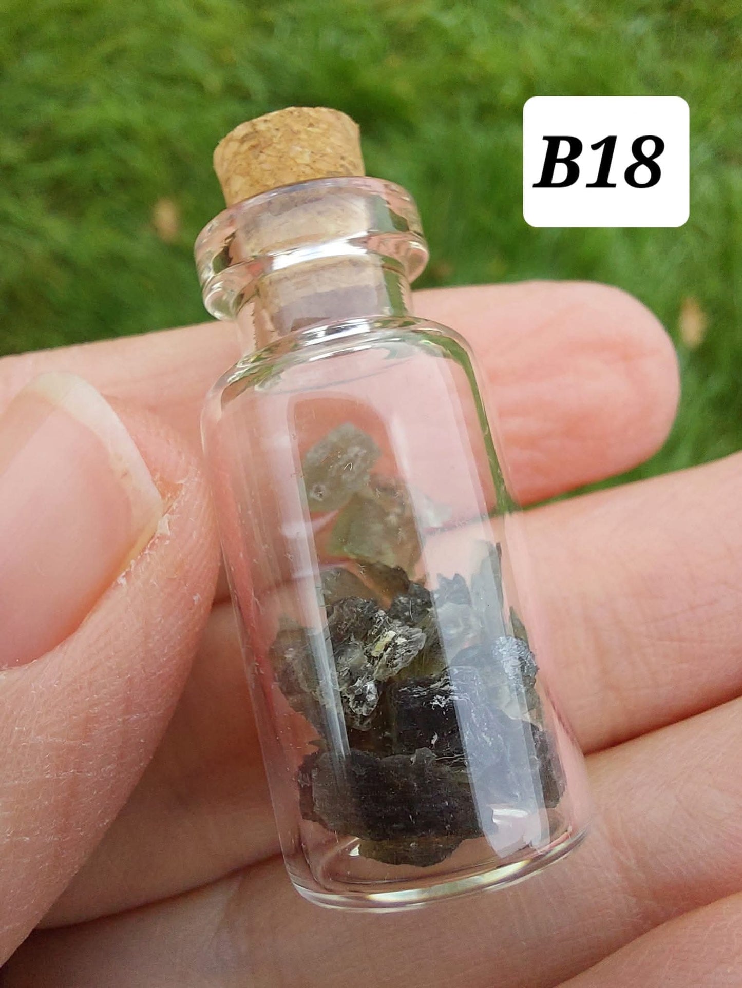 Moldavite chips (2.00g) in 3ml glass Bottle, Tektite (Ref: B18)