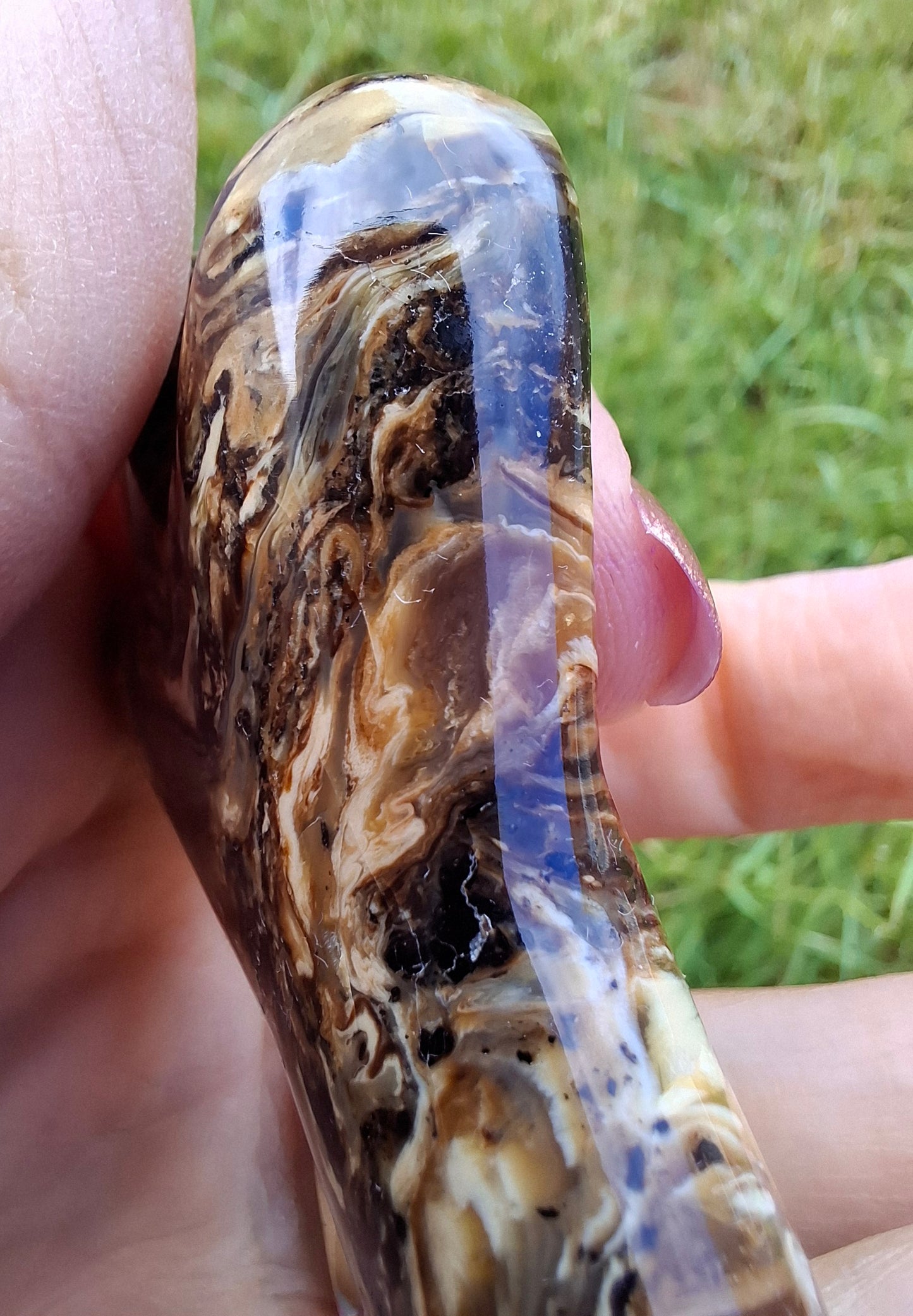 Red Amber Angel, 17.96g, Carving, Fossil (Ref: AA2)