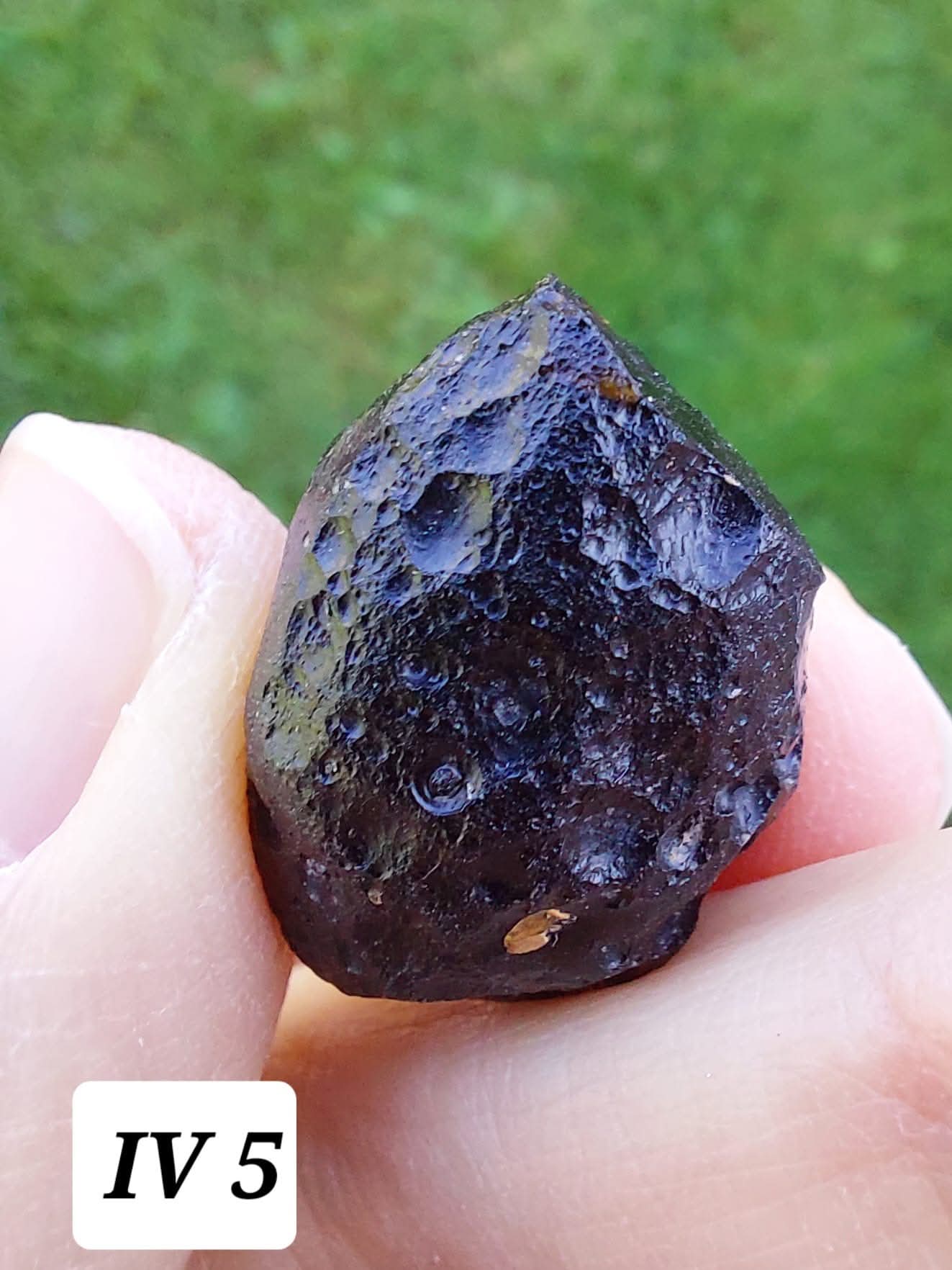 Ivory Coast (Ivorite), RAREST TEKTITE IN THE WORLD, 8.88g, Tektite (Ref: IV5)