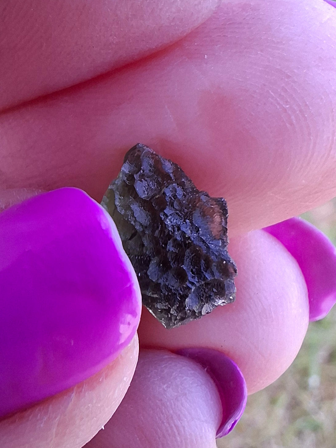 Moldavite Piece, 0.82g, Tektite (Ref: 1456)