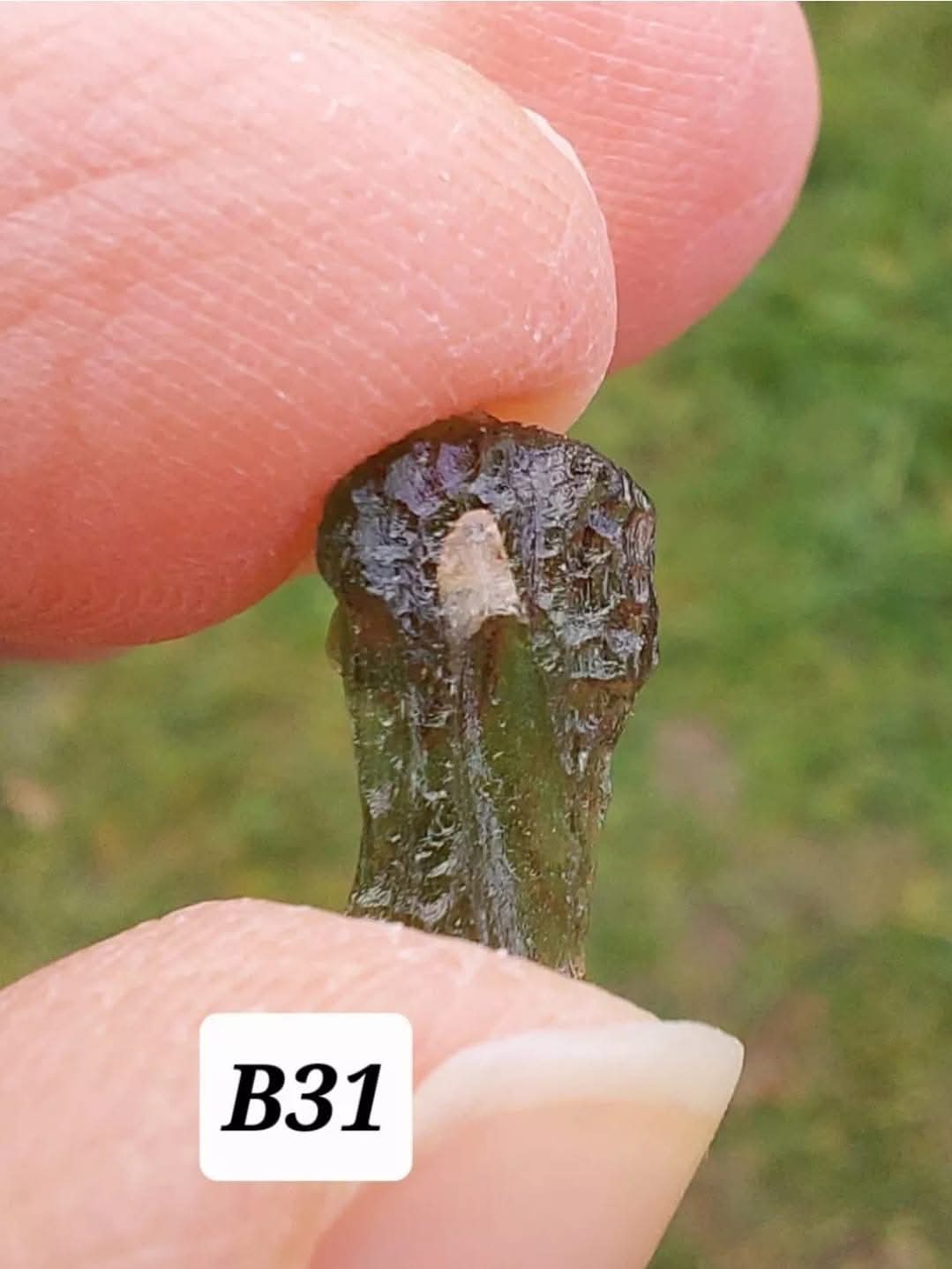 Moldavite Small Piece, 0.43g, Tektite (Ref: B31)