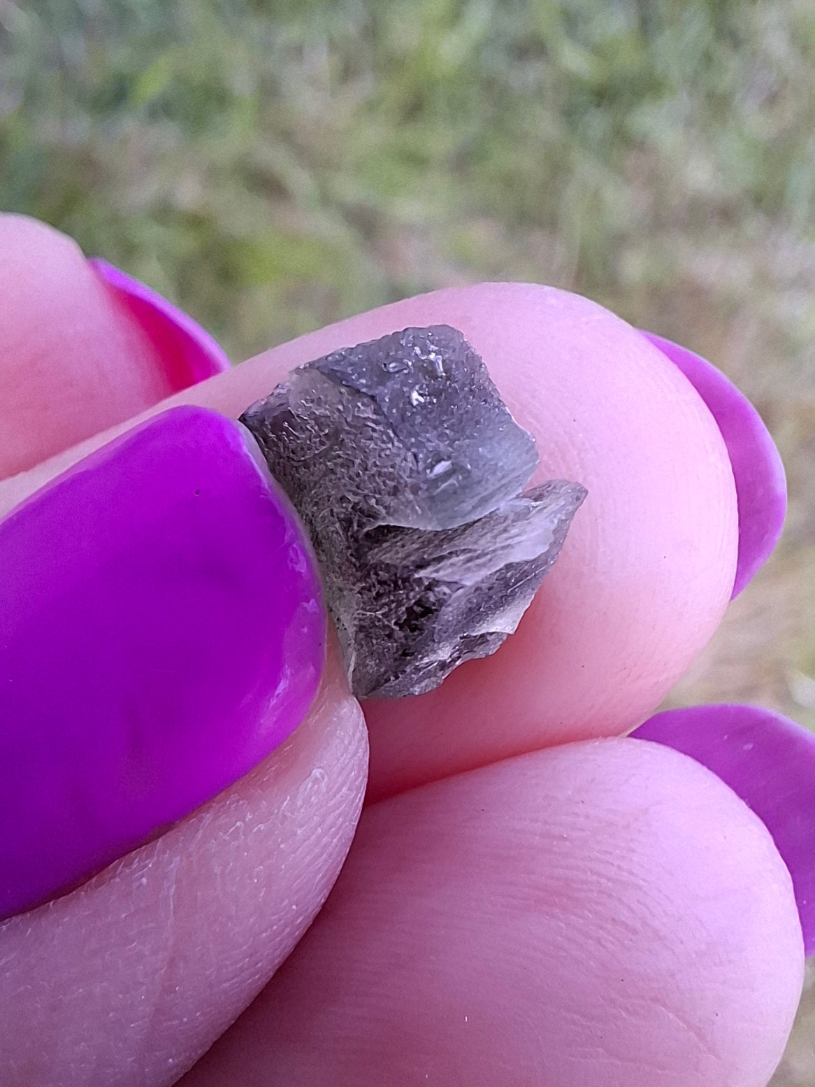 Moldavite Piece, 0.87g, Tektite (Ref: 1453)