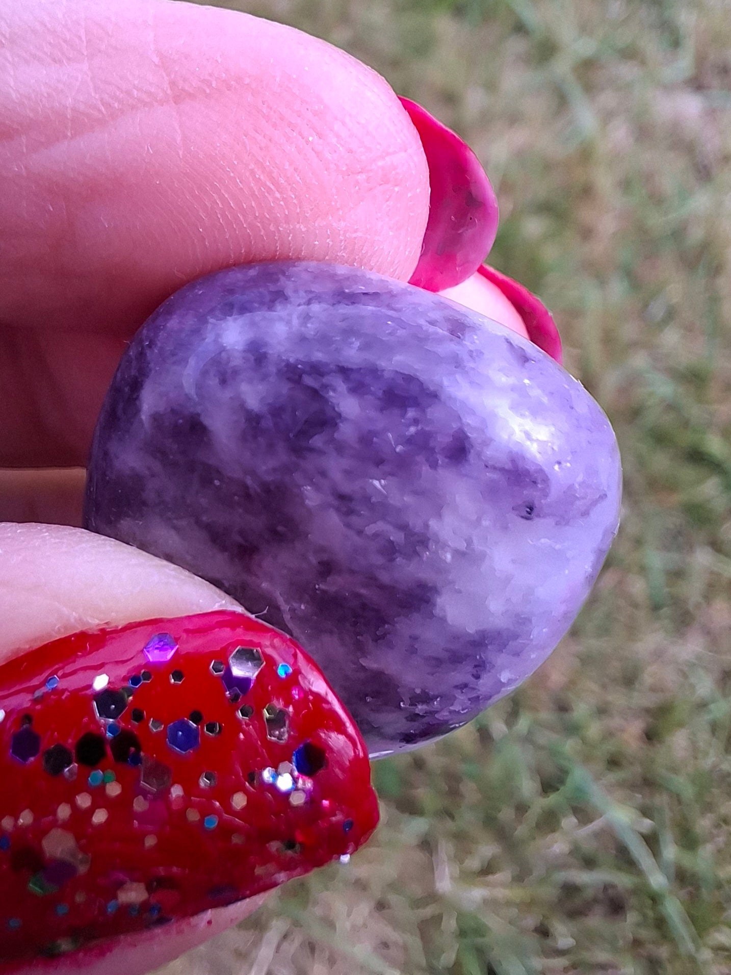 Lepidolite, Tumble Stone, Crystal (Ref: T122)