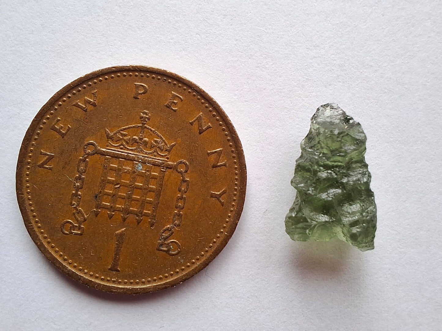 Moldavite Piece, 0.60g, Tektite (Ref: 1385)