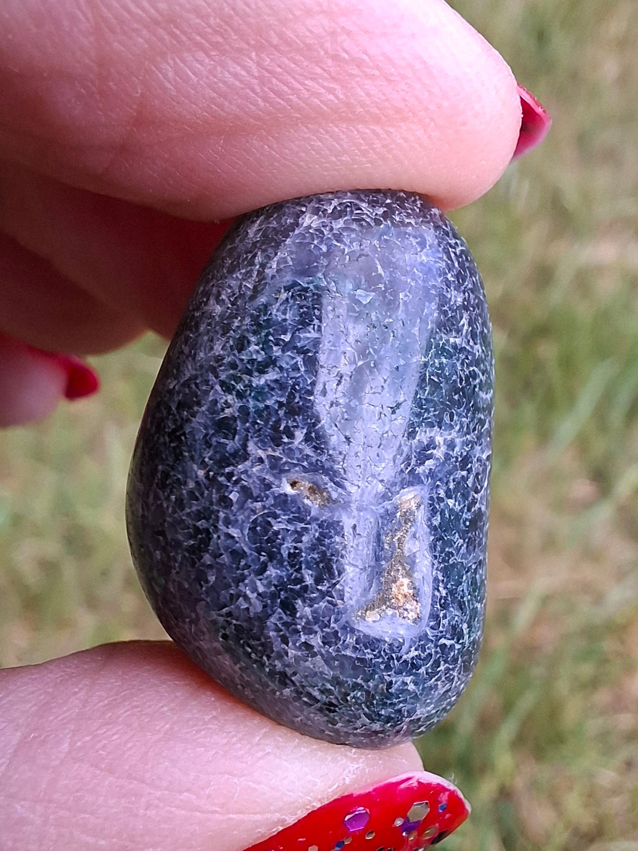 Green Moss Agate, Tumble Stone, Crystal (Ref: T165)