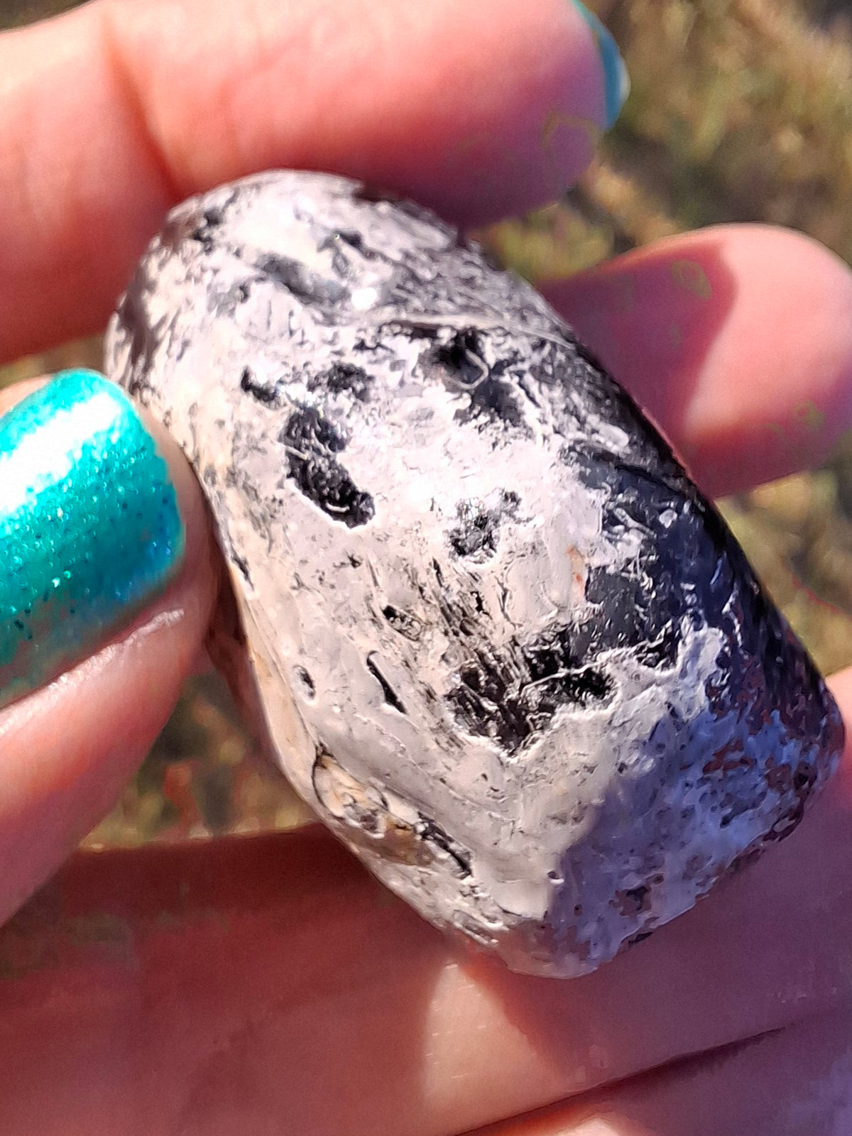 Apache Tear, Crystal (Ref: ApT2)