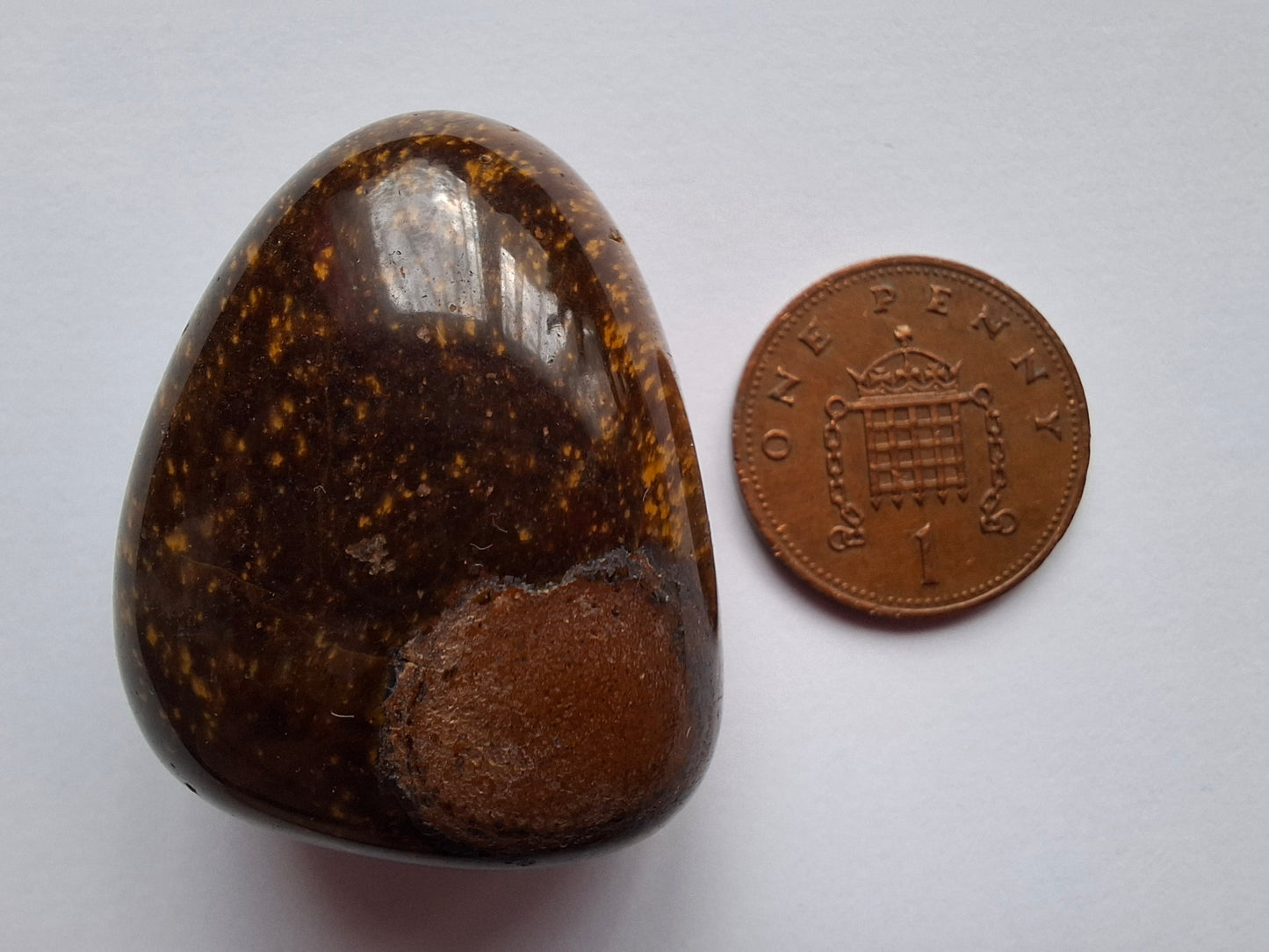 Tigers Eye, Tumble Stone, Crystal (Ref: T129)