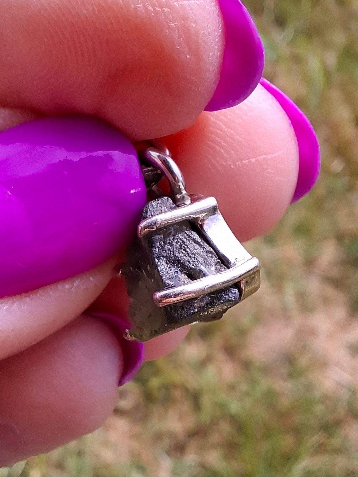 Moldavite Claw Pendant, 925 Silver, Tektite (Ref: P20)