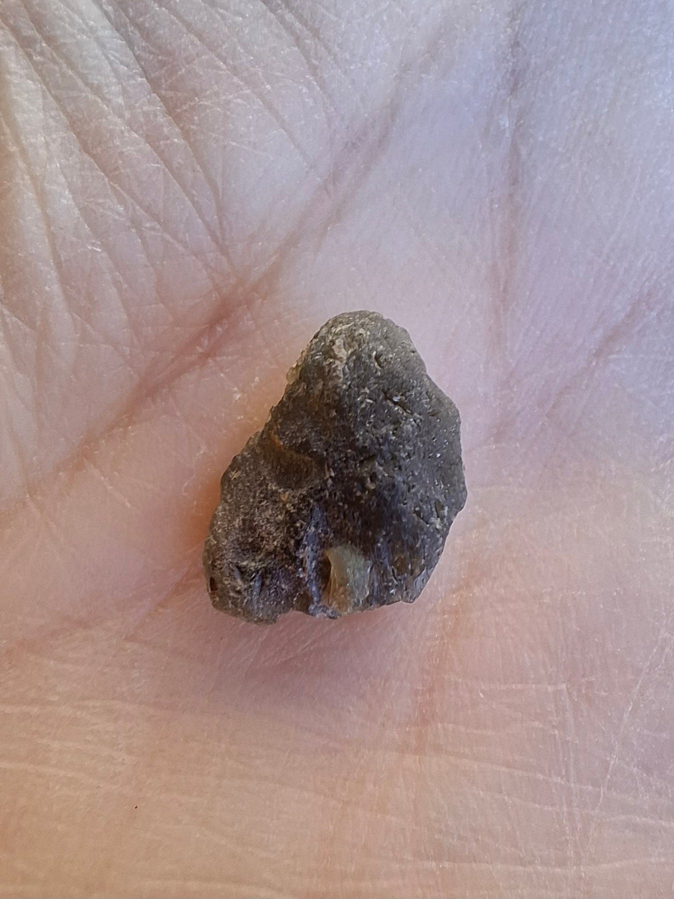 Moldavite Piece, 0.80g, Tektite (Ref: 1402)