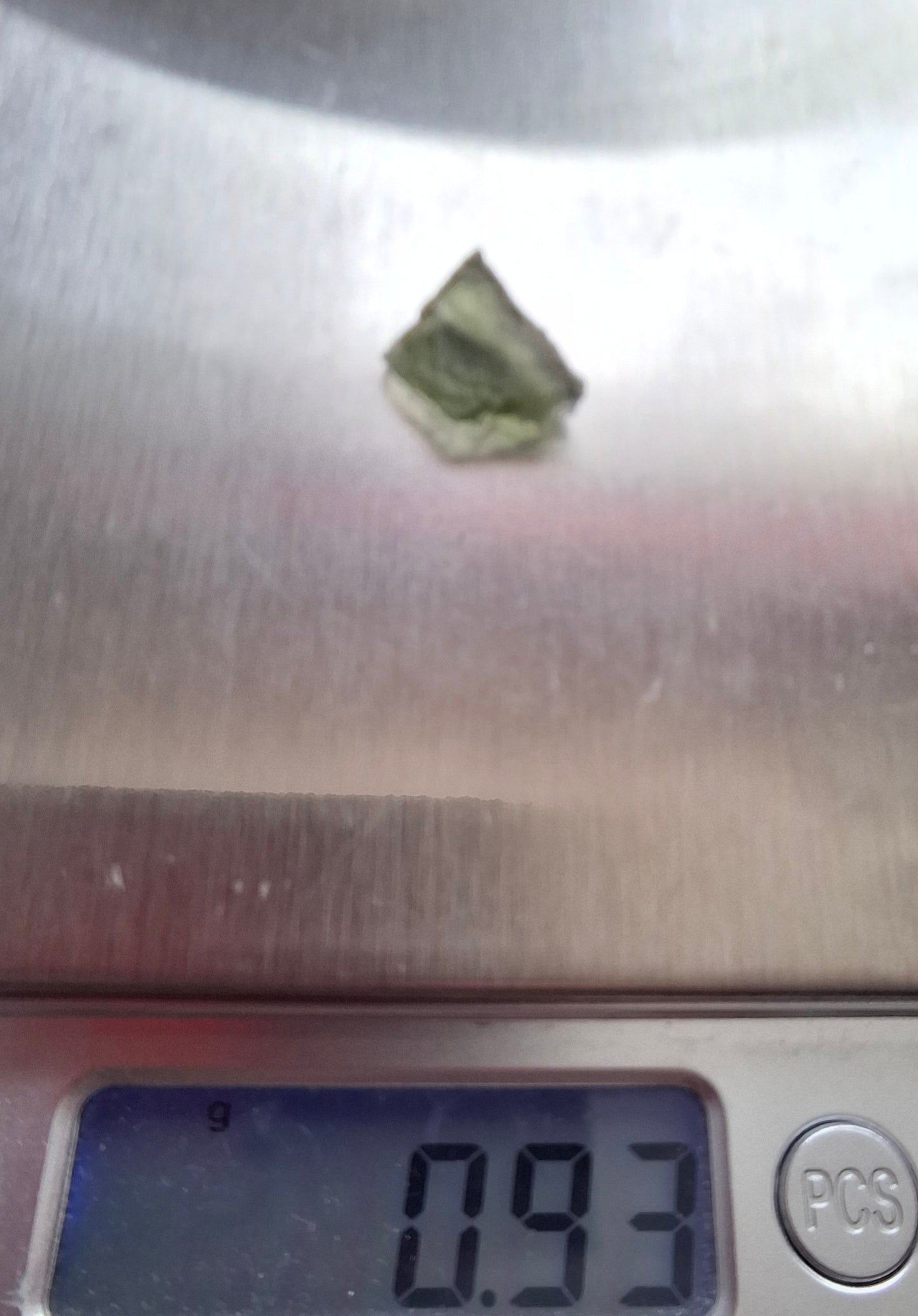 Moldavite Piece, 0.93g, Tektite (Ref: 1391)
