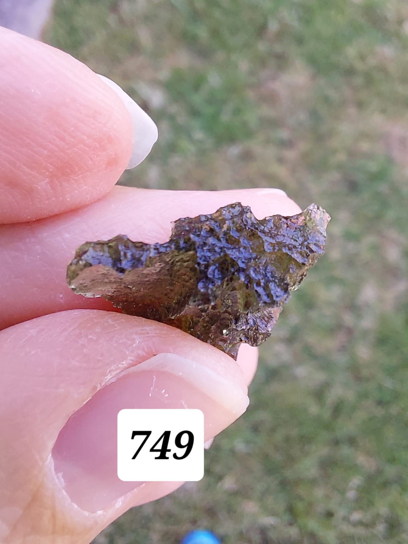 Moldavite Piece, BESEDNICE SKOLA, 1.55g, Tektite (Ref: 749)
