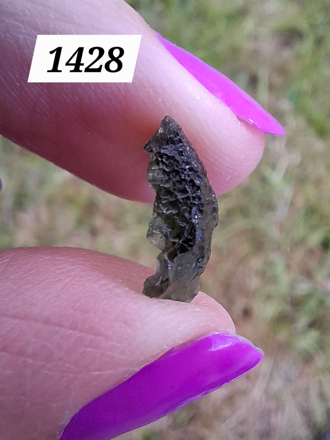 Moldavite Piece, 0.59g, Tektite (Ref: 1428)