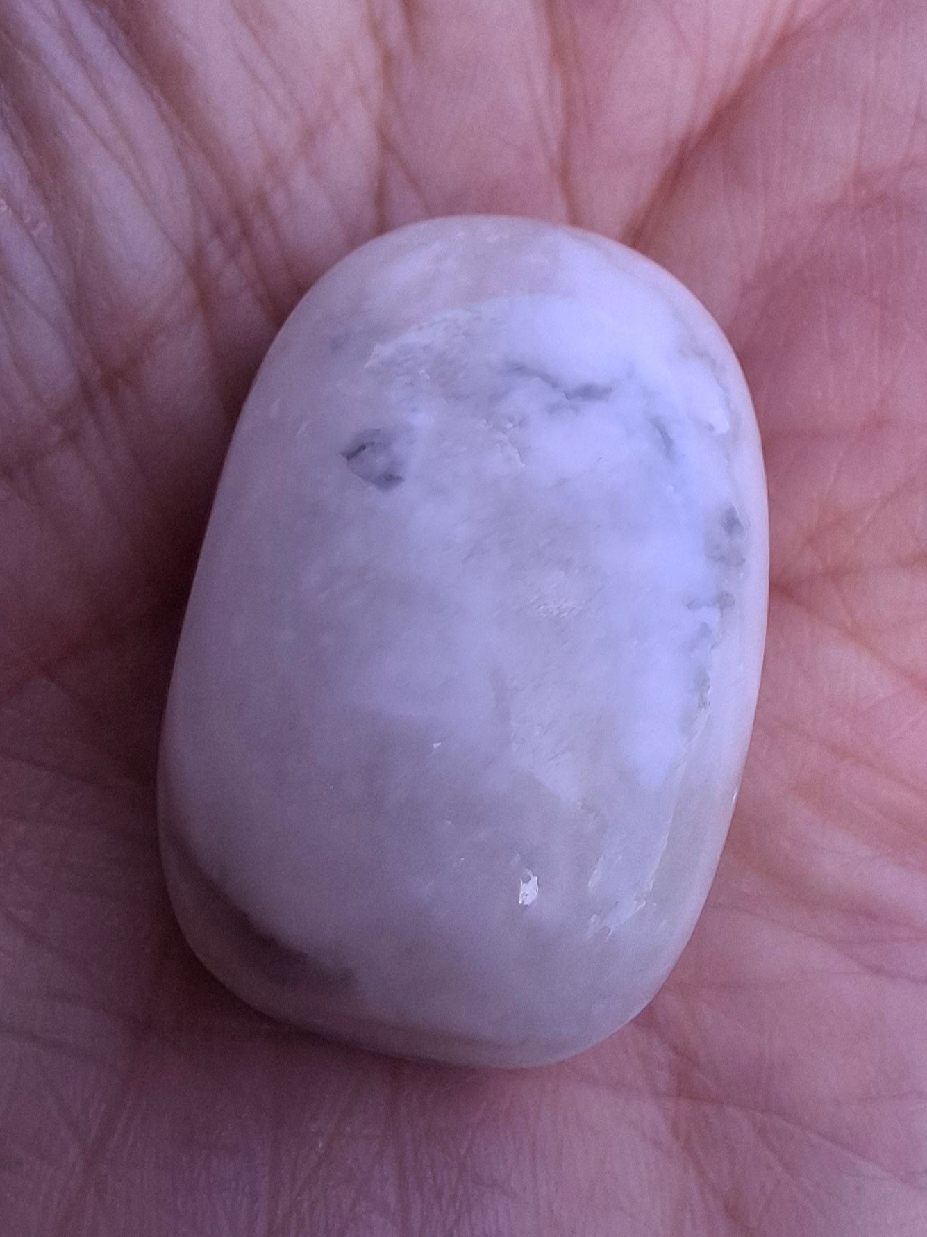 Howlite, Tumble Stone, Crystal (Ref: T43)