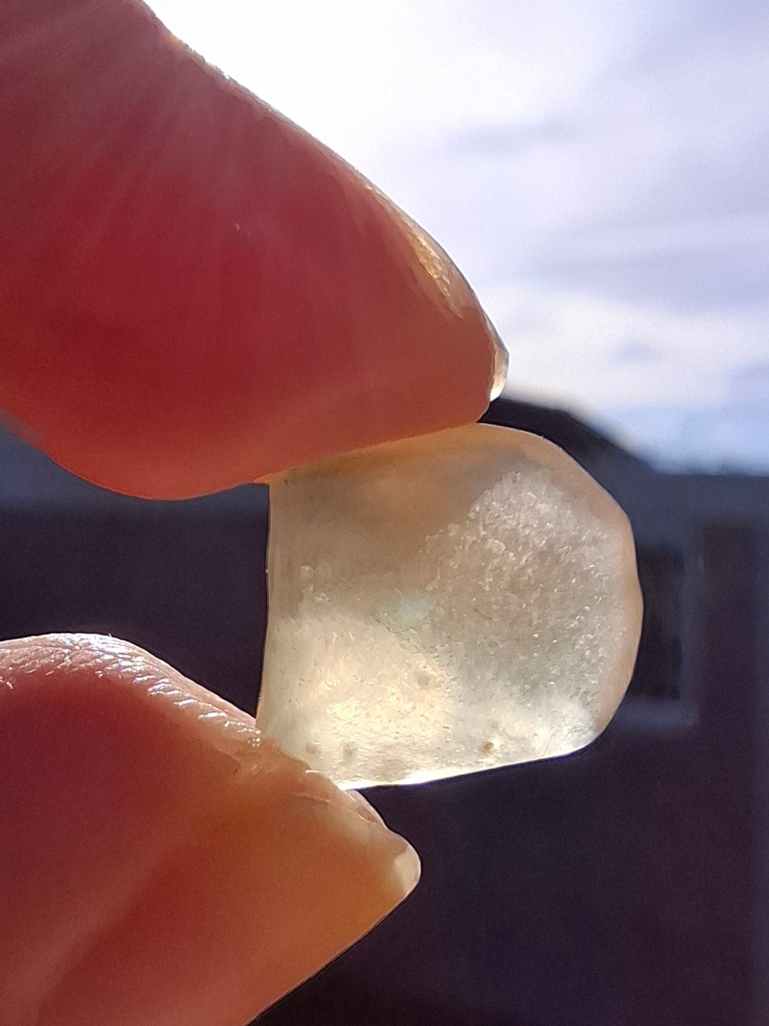 Libyan Desert Glass small Piece, 1.50g, Tektite (Ref: L1354)