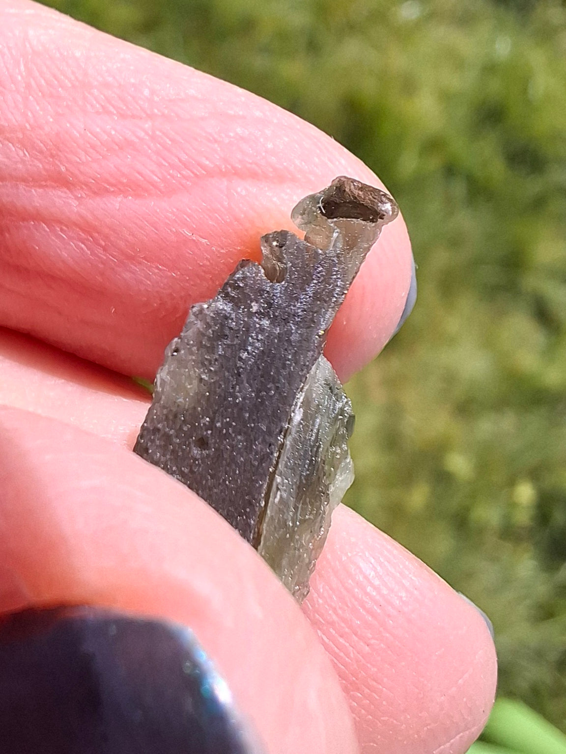 Moldavite Piece, 1.65g, Tektite (Ref: 1387)